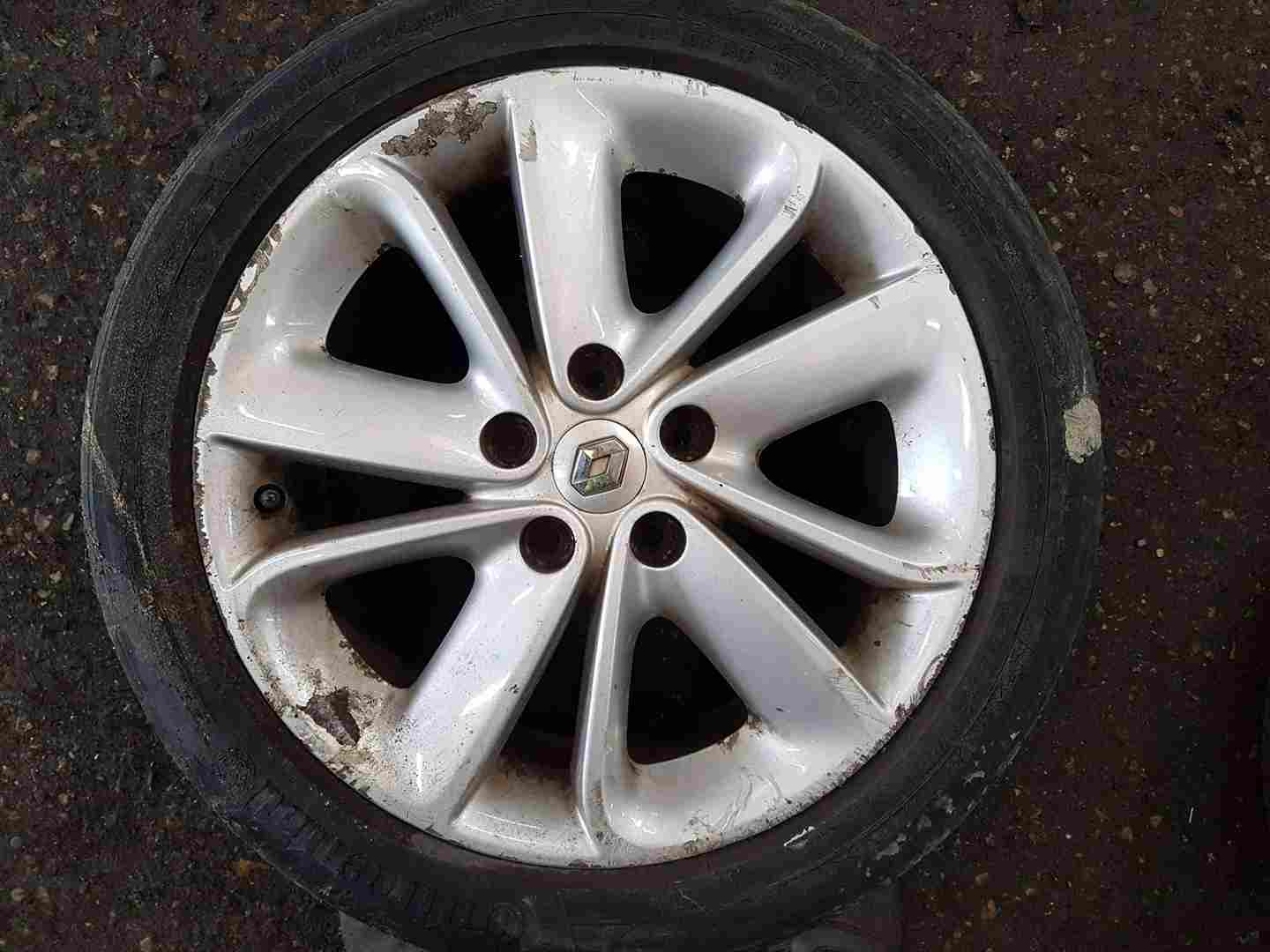 Thumb 3 Renault Megane MK3 2008-2014 Pragna Alloy Wheel 17Inch 403001189R 3/5