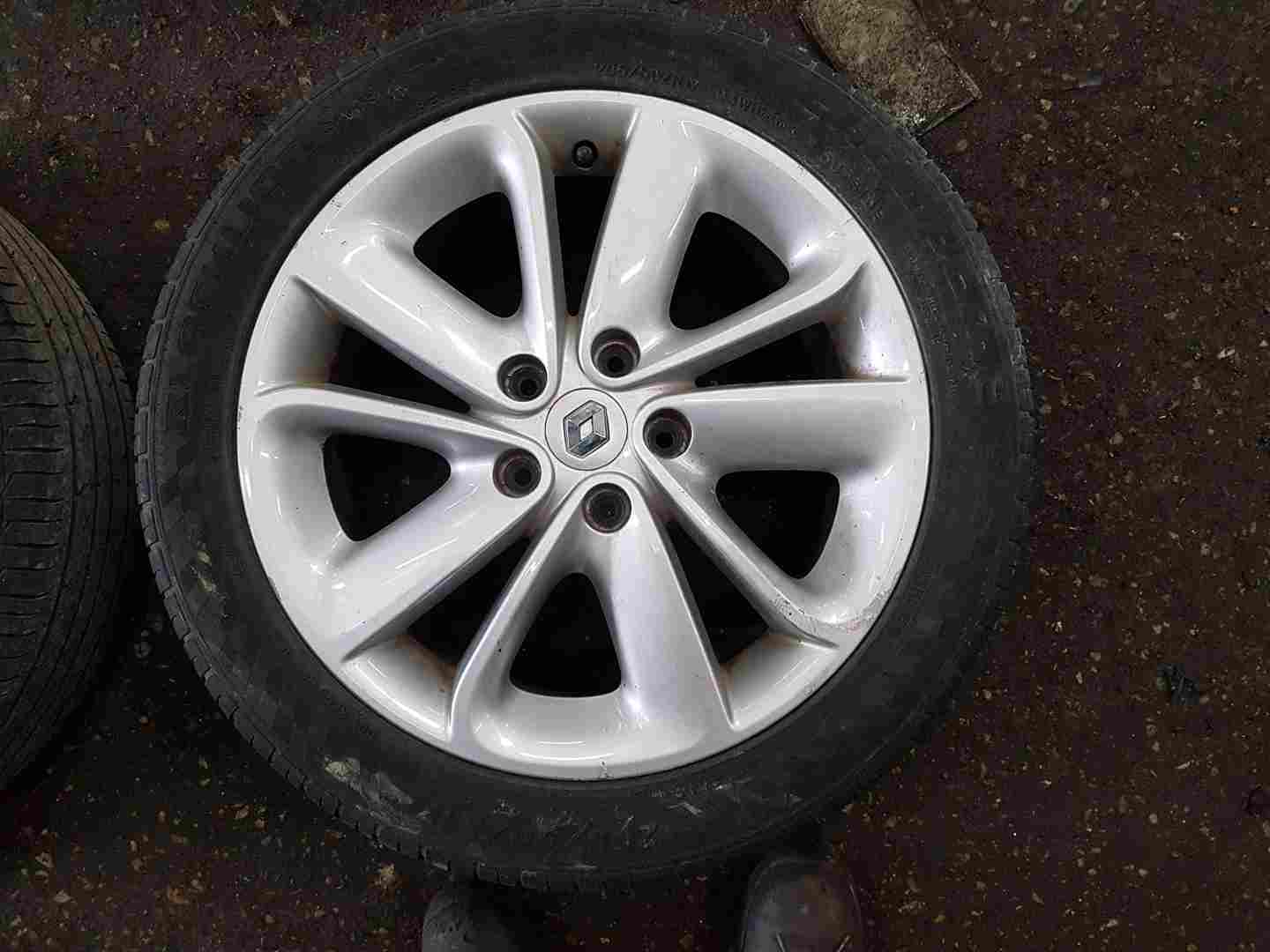 Renault Megane MK3 2008-2014 Pragna Alloy Wheel 17Inch 403001189R 4/5