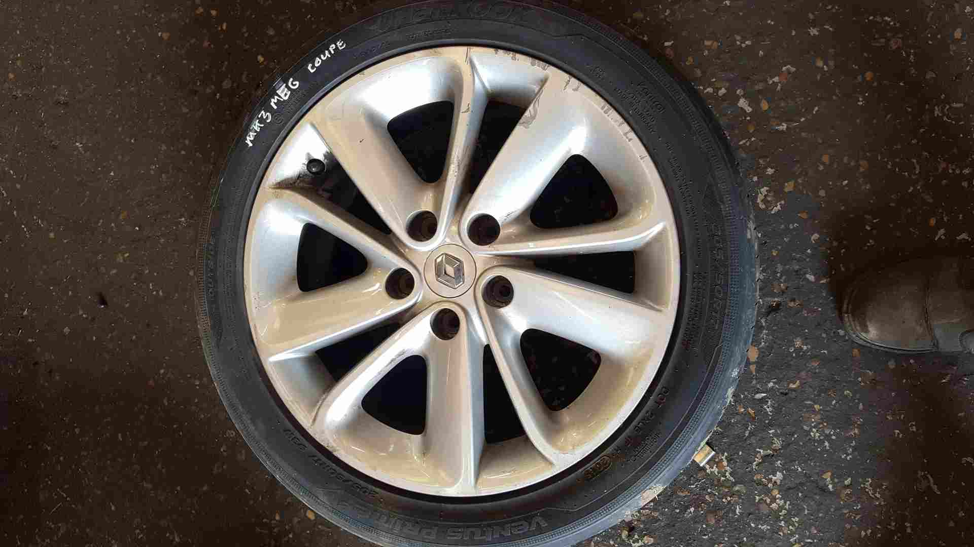 Renault Megane MK3 2008-2014 Pragna Alloy Wheel 17Inch 403001189R 4/5