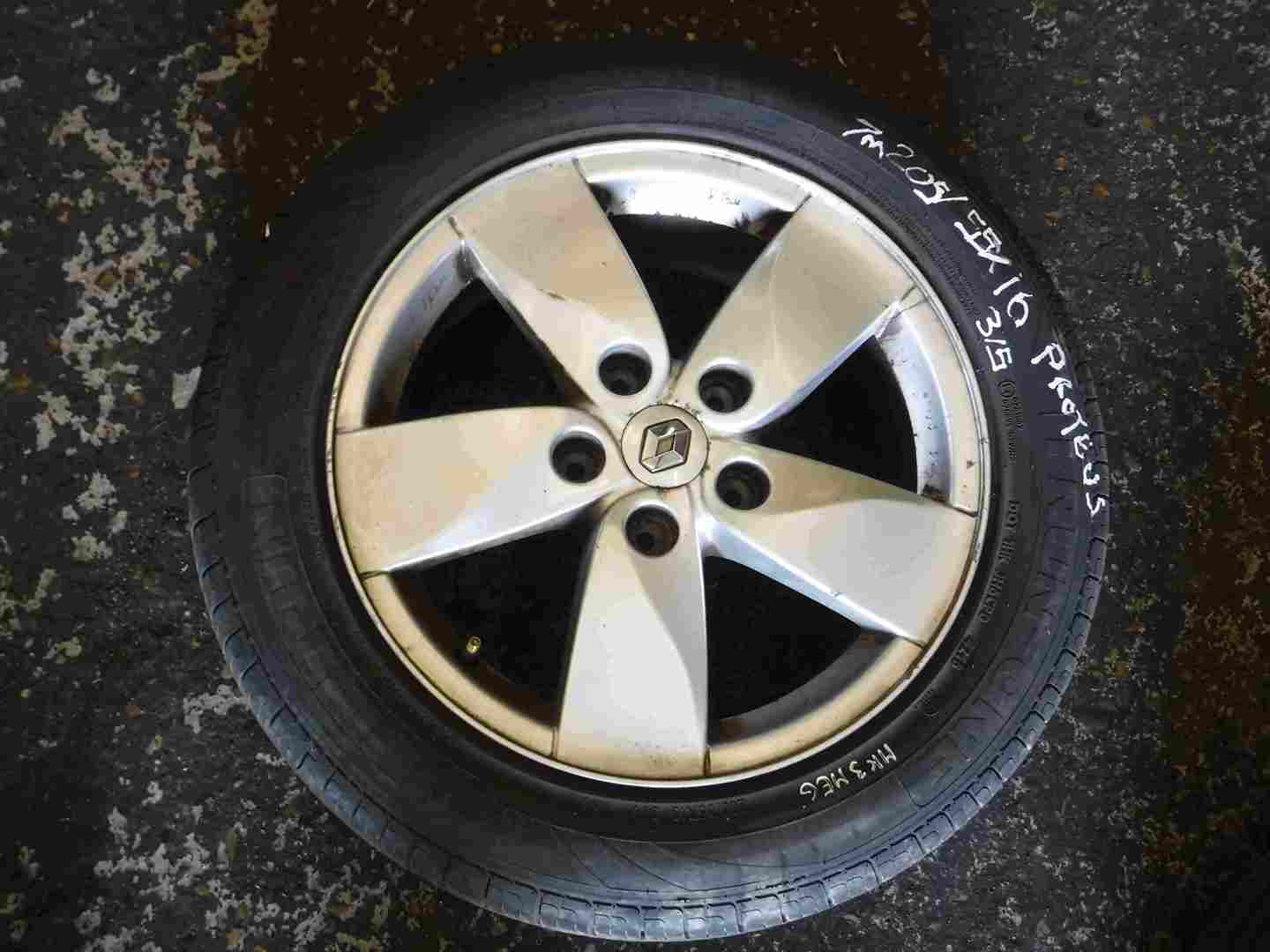 Renault Megane MK3 2008-2014 Proteus Alloy Wheel   Tyre 205 55 16 7mm Tread