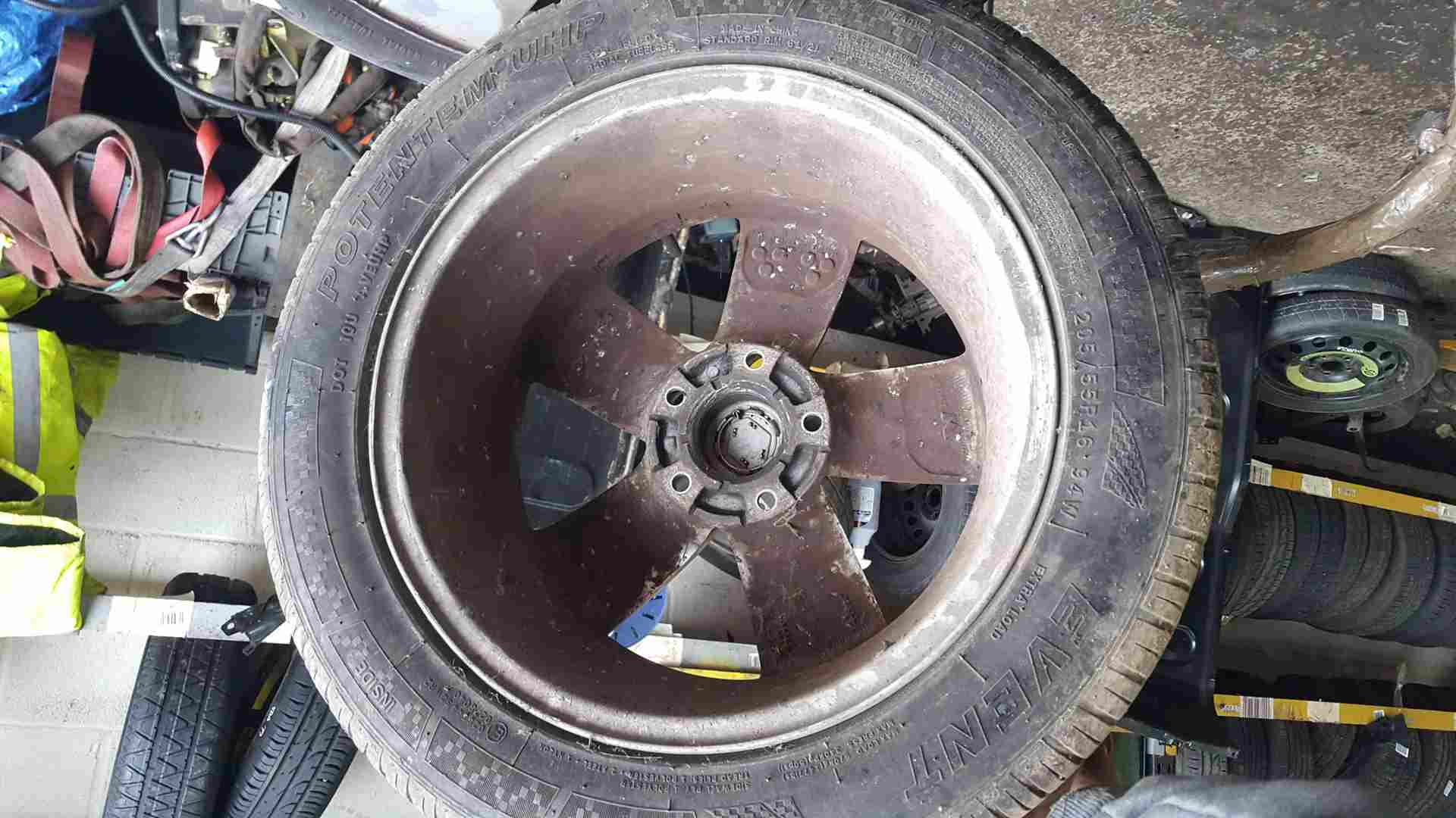 Thumb 5 Renault Megane MK3 2008-2014 Proteus Alloy Wheel + Tyre 205 55 16Inch 5Mm Dent