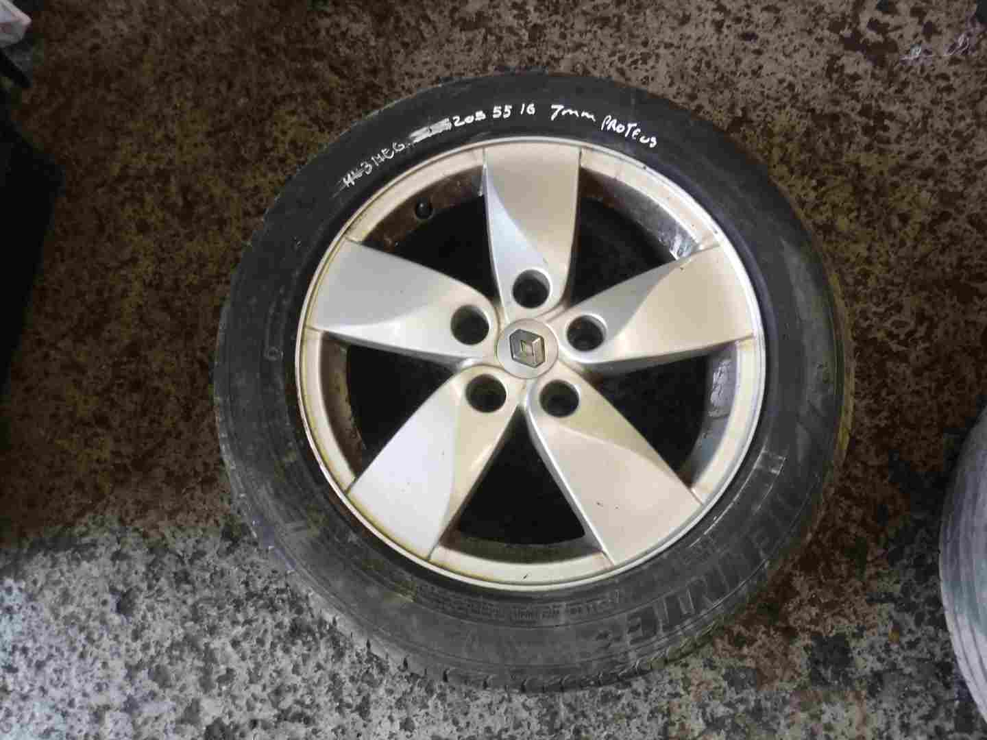 Renault Megane MK3 2008-2014 Proteus Alloy Wheel + Tyre 205 55 16inch 7mm Tread