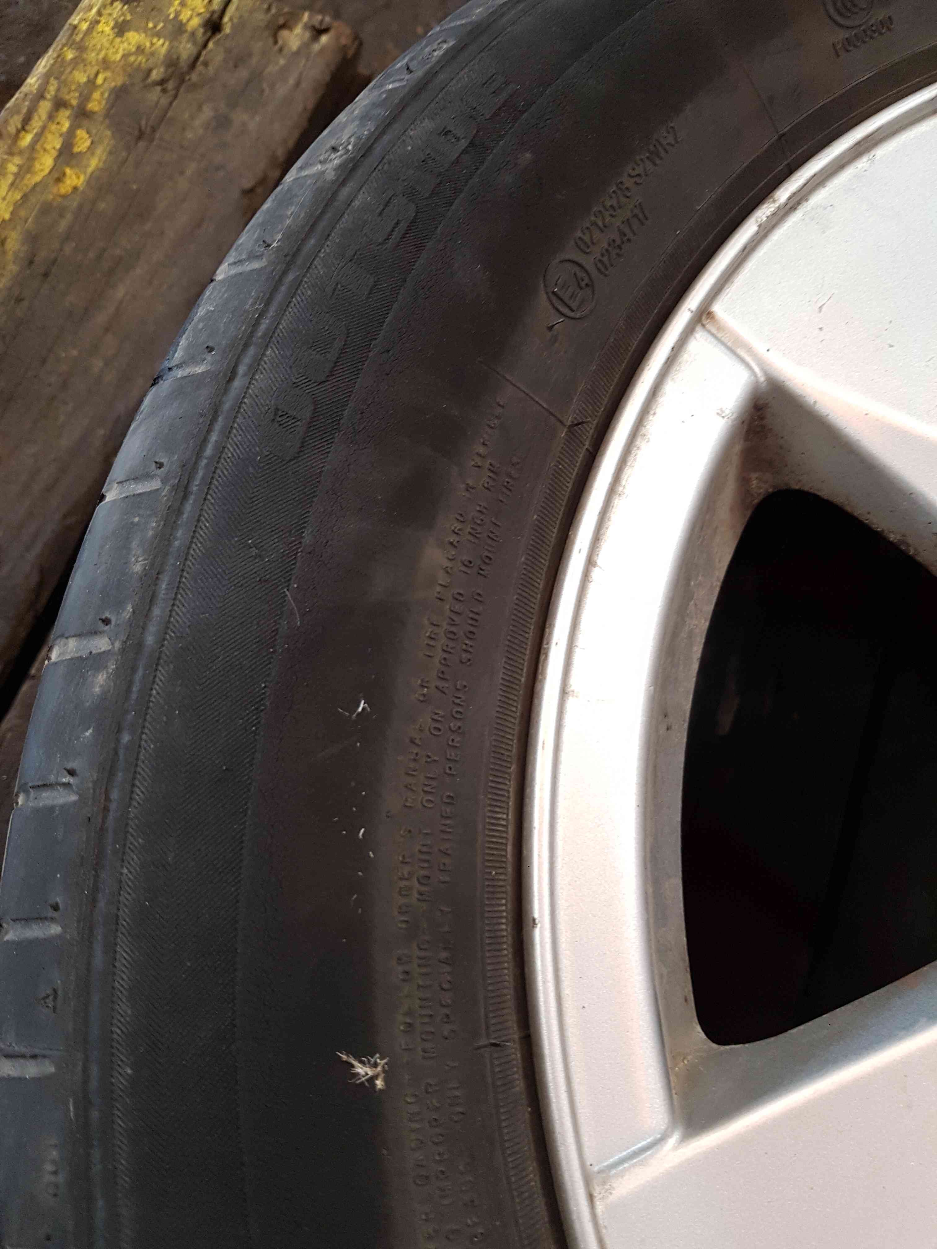 Thumb 6 Renault Megane MK3 2008-2014 Proteus Alloy Wheel + Tyre 205 60 16 5Mm 4/5