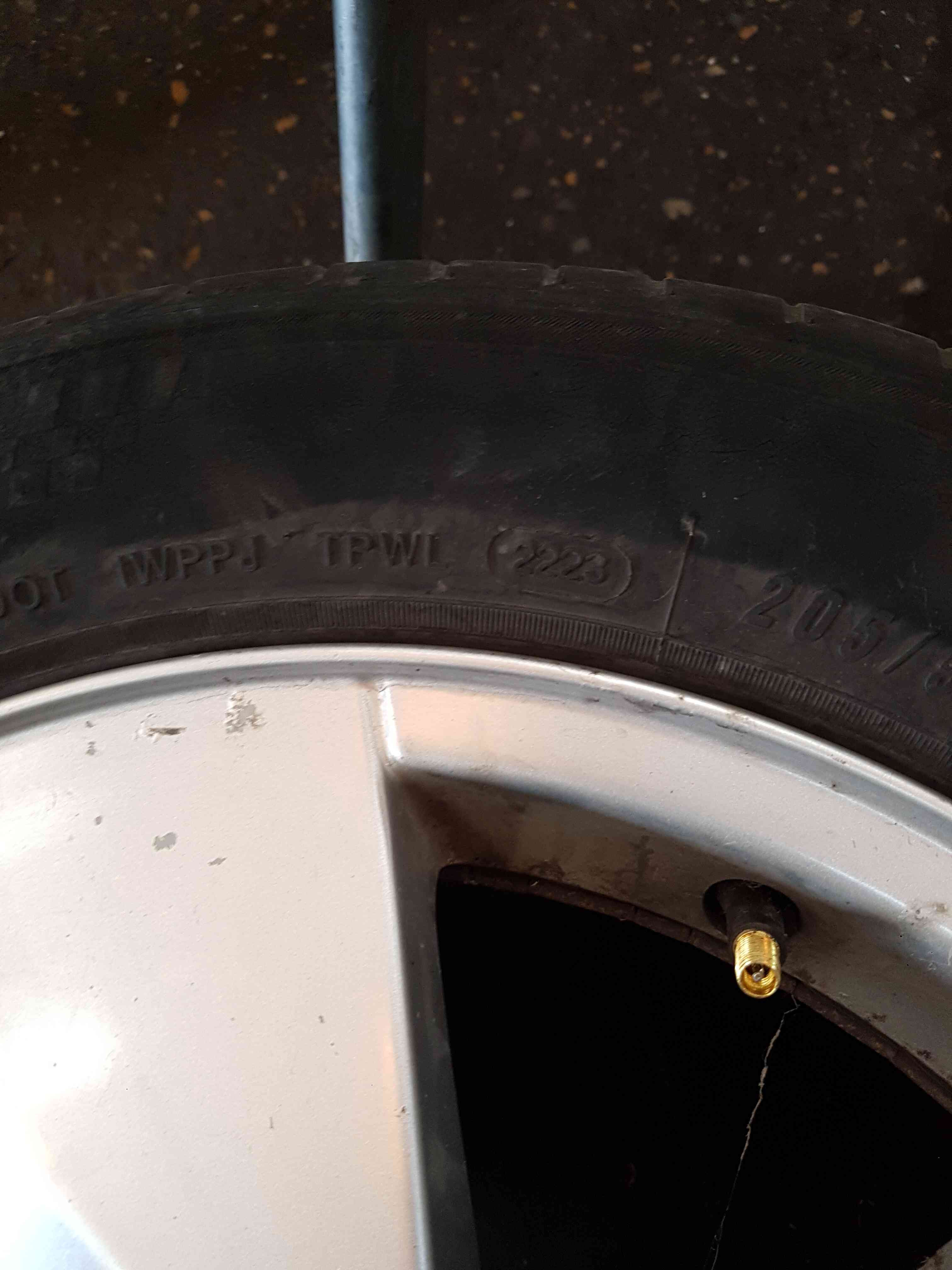 Thumb 7 Renault Megane MK3 2008-2014 Proteus Alloy Wheel + Tyre 205 60 16 5Mm 4/5