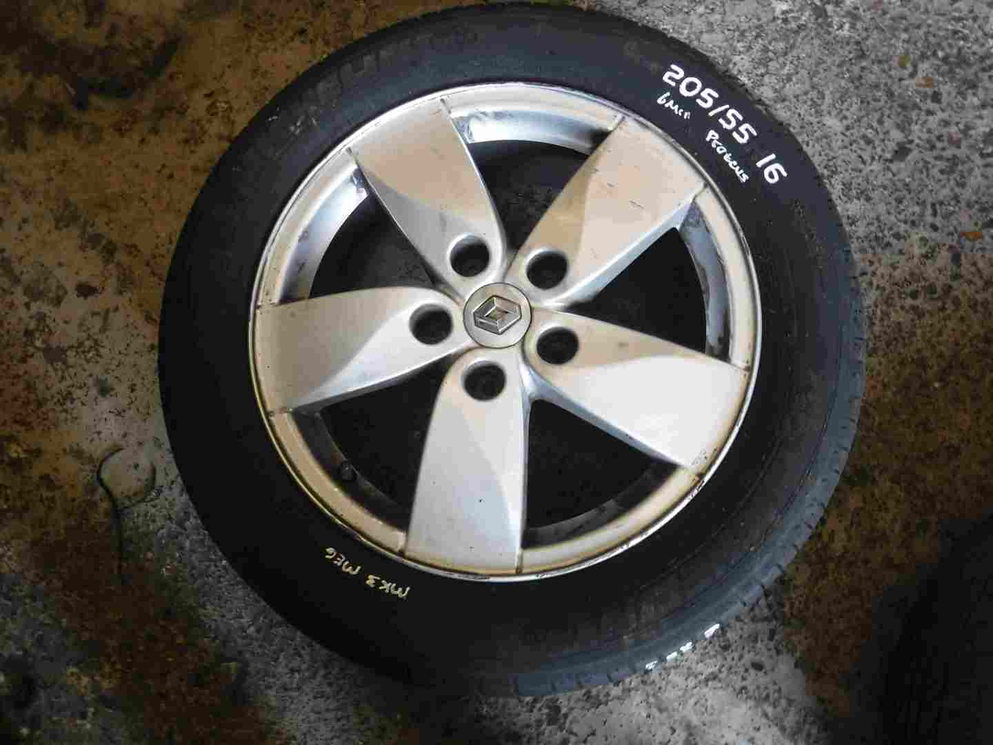 Renault Megane MK3 2008-2014 Proteus Alloy Wheel + Tyre 205 60 16 6mm