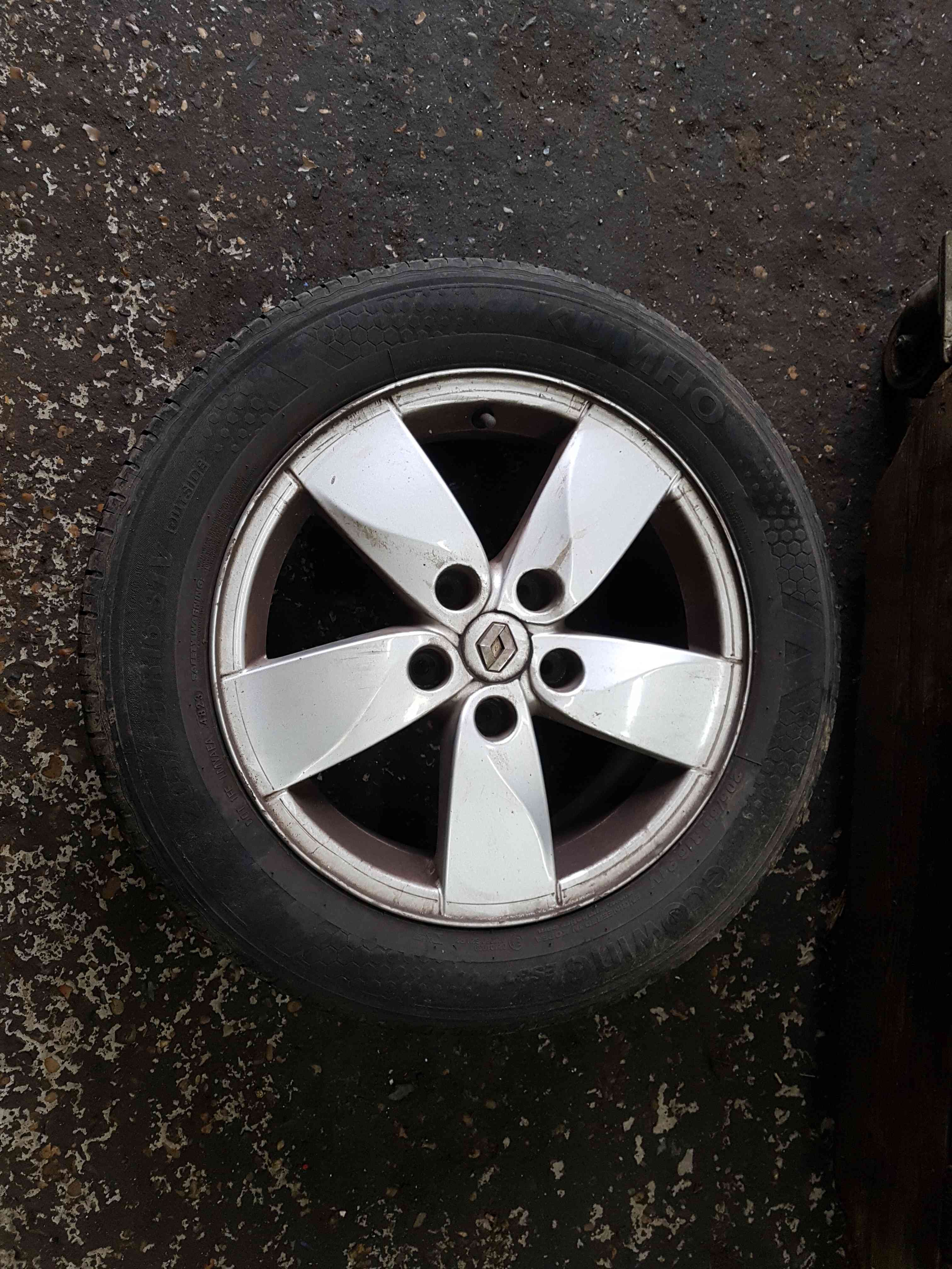 Thumb 2 Renault Megane MK3 2008-2014 Proteus Alloy Wheel 16Inch 3/5