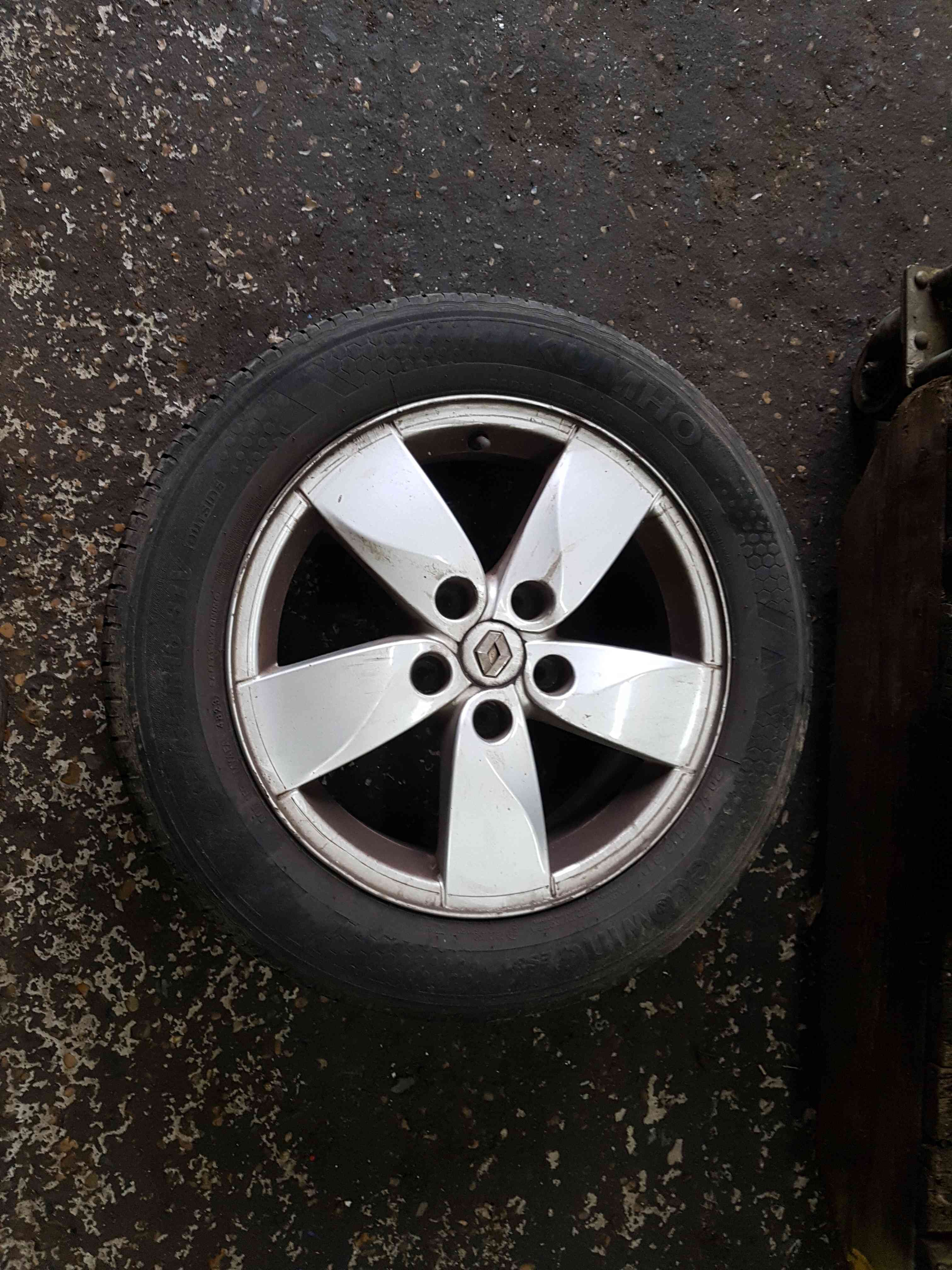 Thumb 5 Renault Megane MK3 2008-2014 Proteus Alloy Wheel 16Inch 3/5