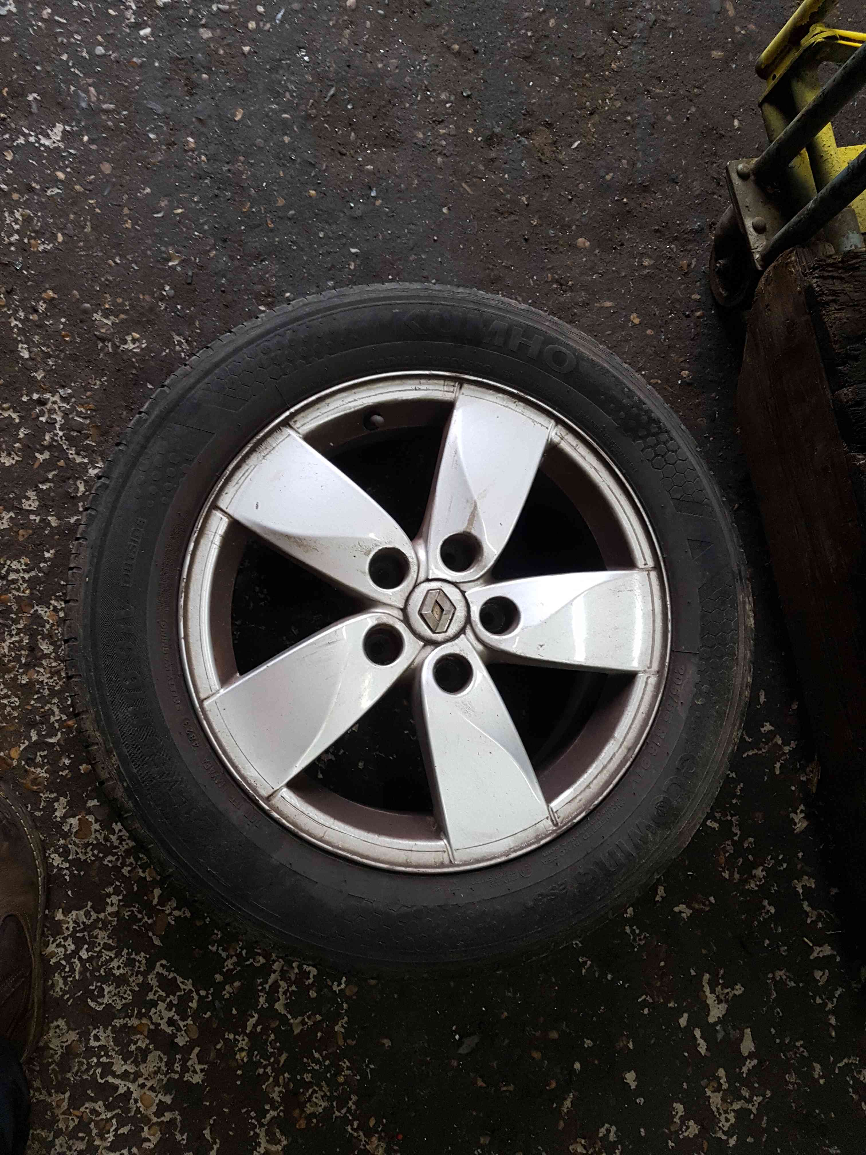 Thumb 8 Renault Megane MK3 2008-2014 Proteus Alloy Wheel 16Inch 3/5