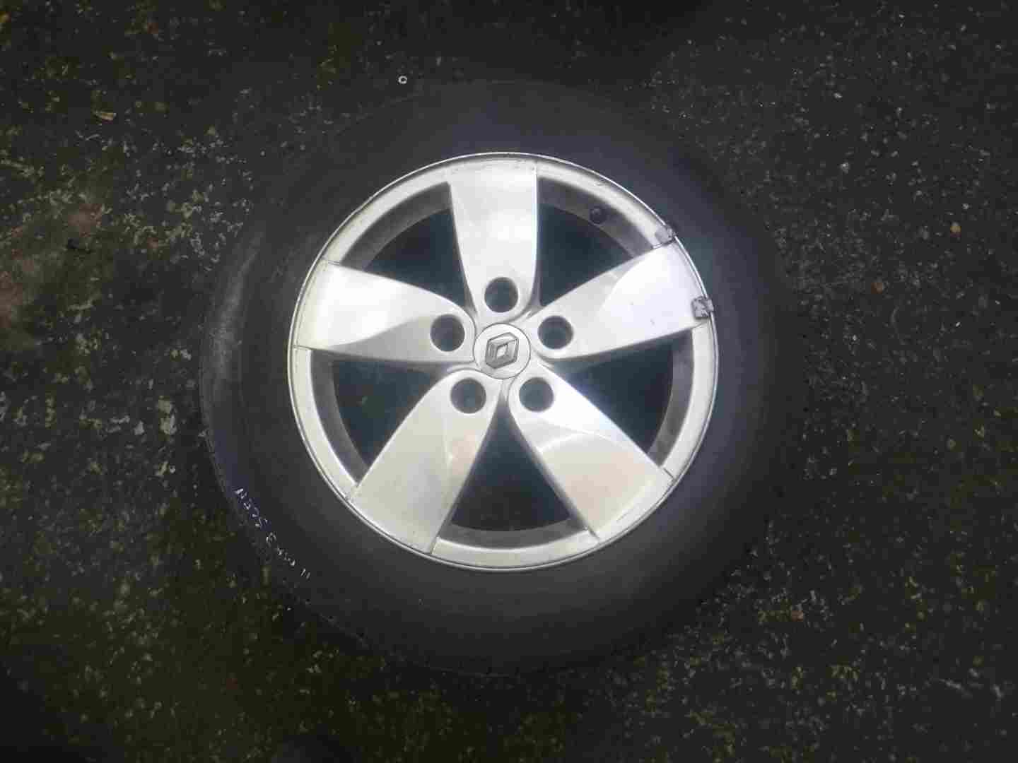 Renault Megane MK3 2008-2014 Proteus Alloy Wheel And Tyre 205 60 16 5mm