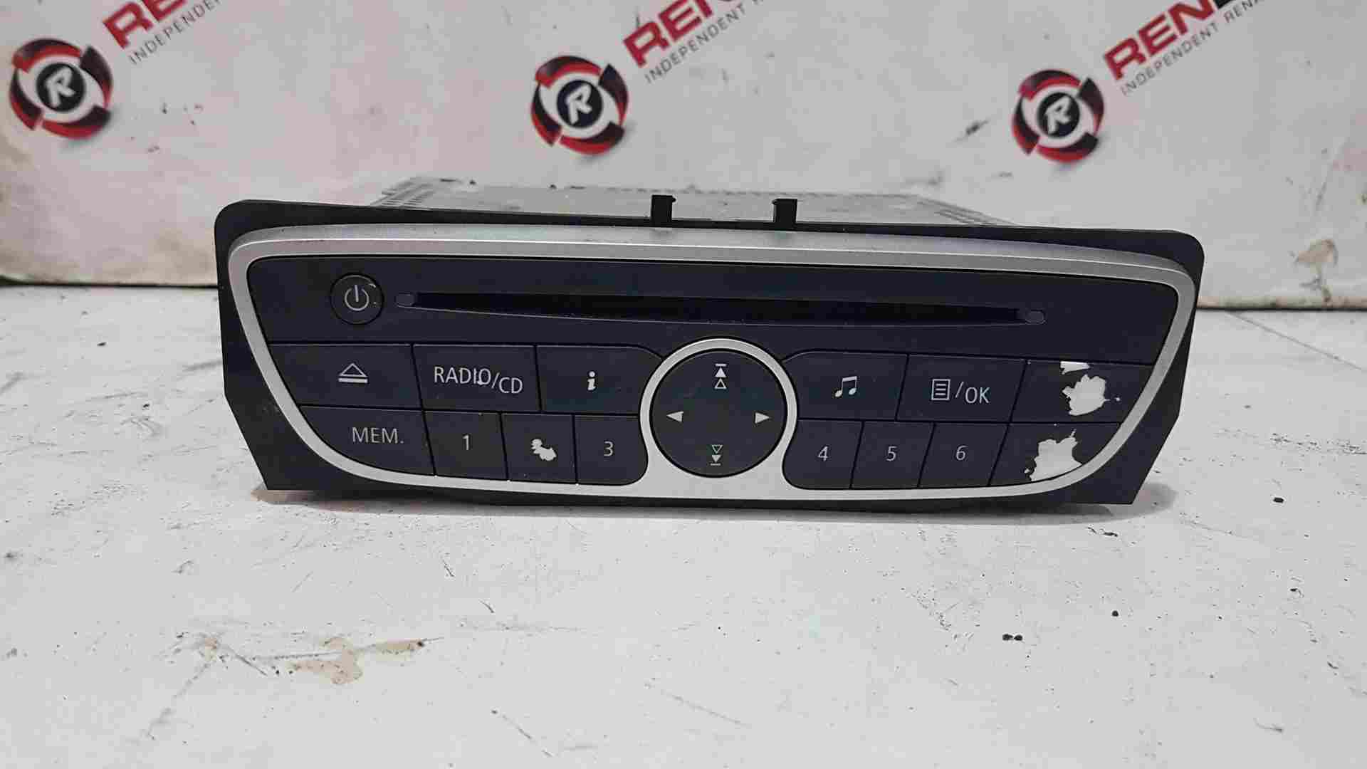 Renault Megane MK3 2008-2014 Radio Cd Player Head Unit 281150030R