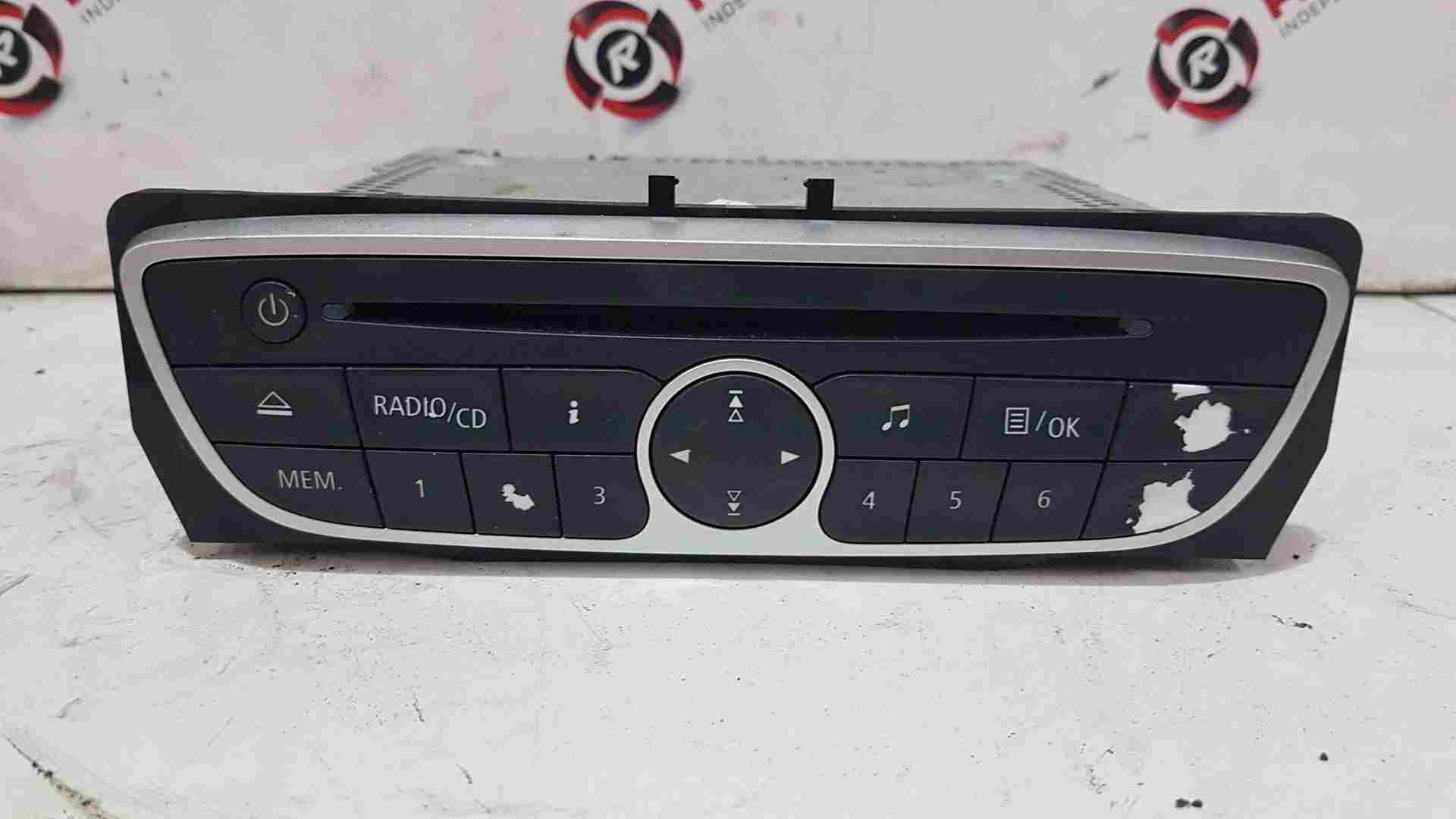Thumb 7 Renault Megane MK3 2008-2014 Radio Cd Player Head Unit 281150030R