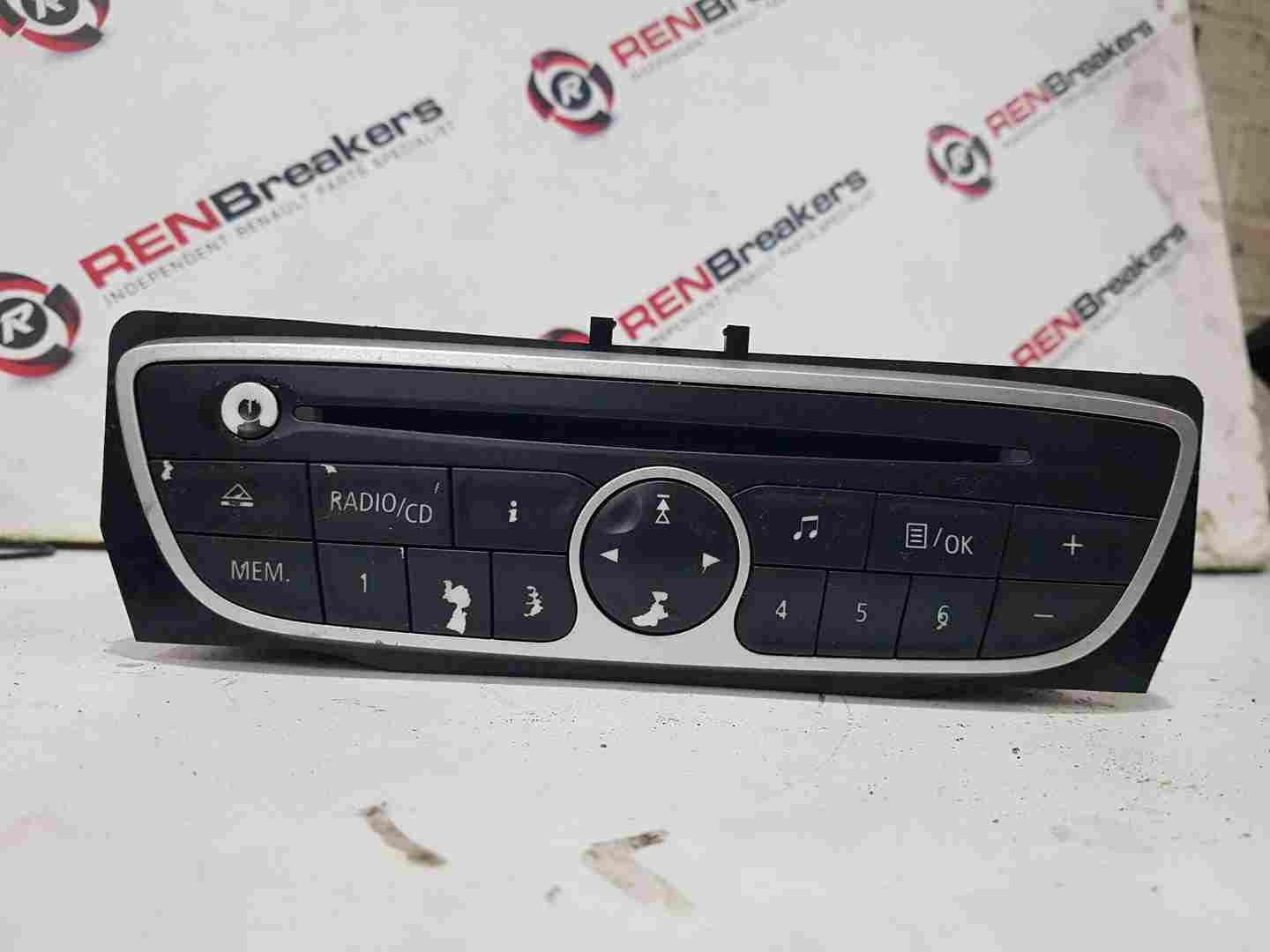 Renault Megane MK3 2008-2014 Radio Cd Player SAT Nav Unit Worn  281150030R