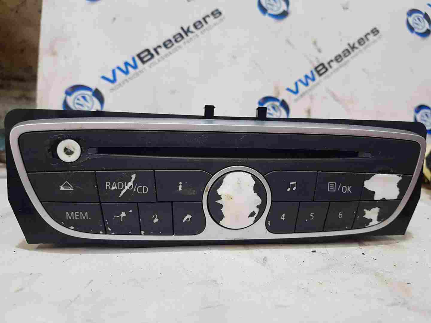 Renault Megane MK3 2008-2014 Radio Cd Player SAT Nav Unit Worn  281150030R