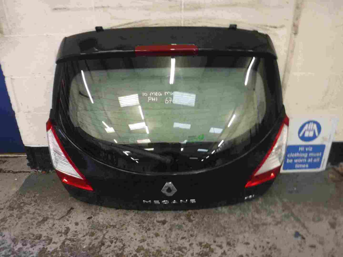 Renault Megane MK3 2008-2014 Rear Tailgate Boot Black 676