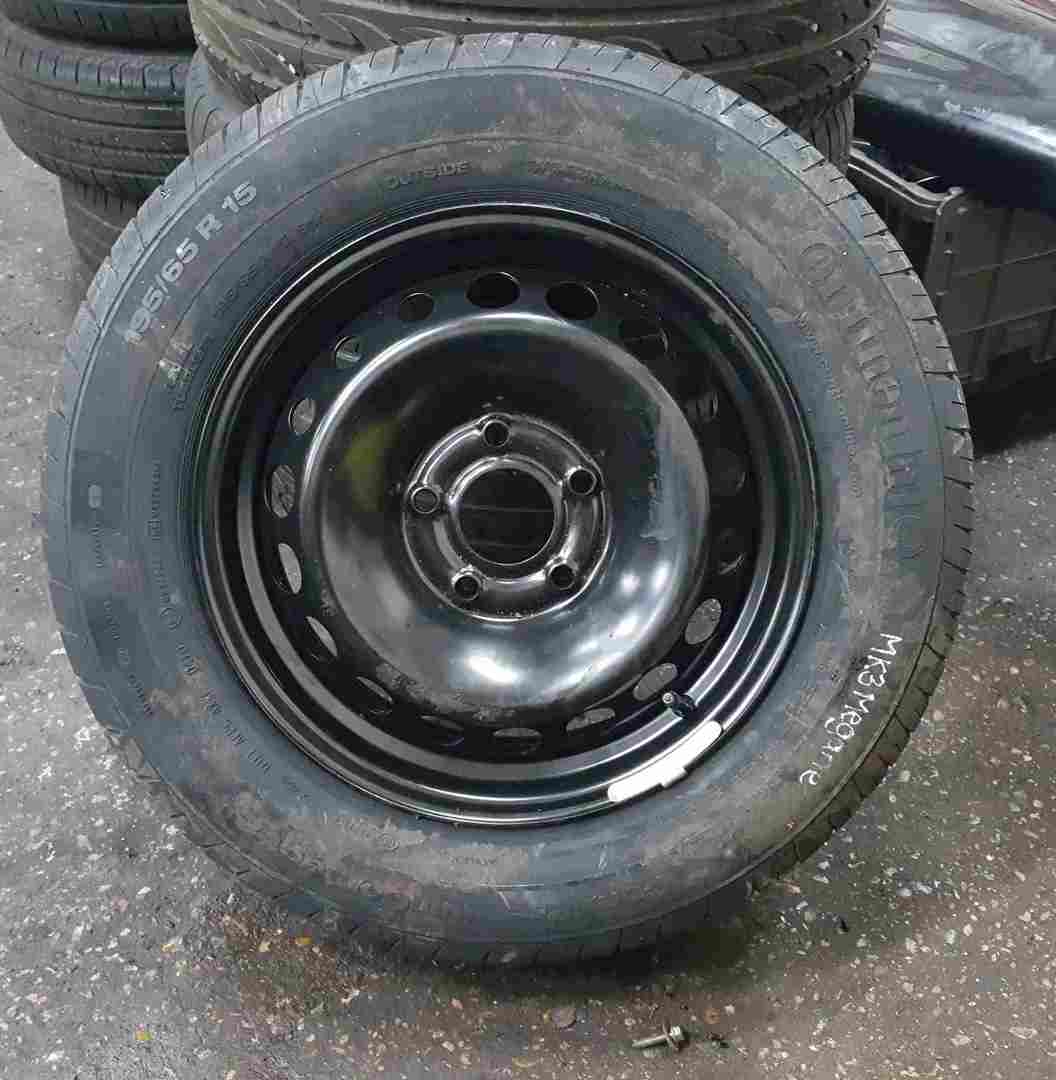 Renault Megane MK3 2008-2014 Spare Steel Wheel RIM + Tyre 195 65 15 8Mm 5/5