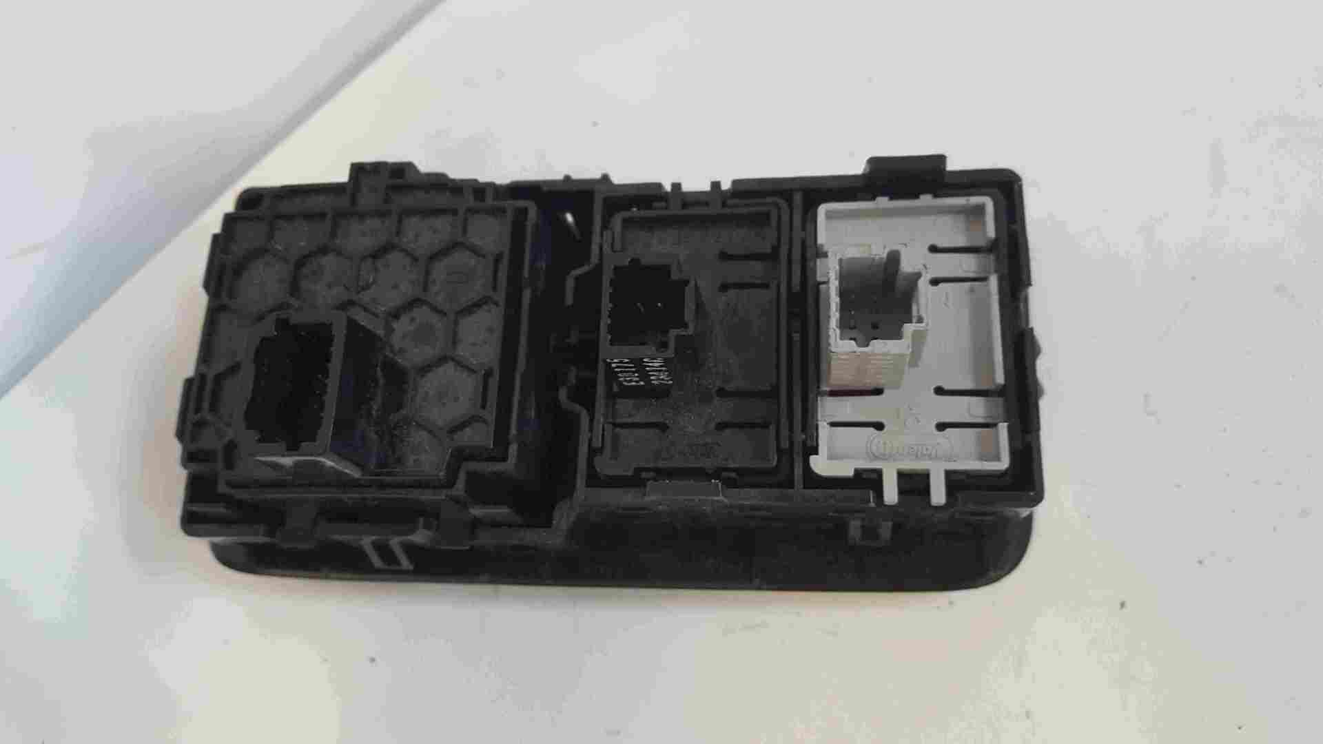 Thumb 2 Renault Megane MK3 2008-2014 TCS Button A Switch Headlight Adjuster 648450001R