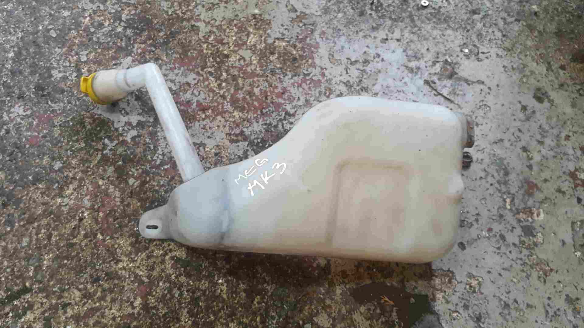 Thumb 2 Renault Megane MK3 2008-2014 Windscreen Washer Bottle 289100014R