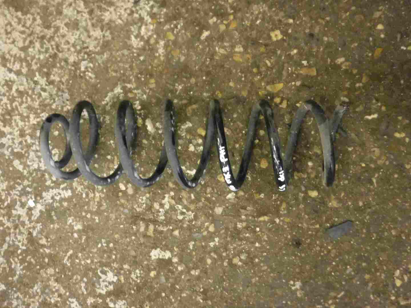 Renault Megane MK3 2008-2016 1.6 16V Rear Spring Suspension 562107002R