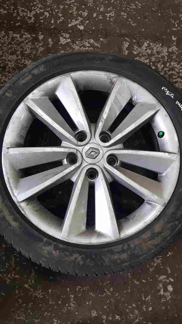 Thumb 4 Renault Megane MK3 2008-2016 Alloy Wheel 17Inch 403000030R 4/5 205 50 17 5Mm
