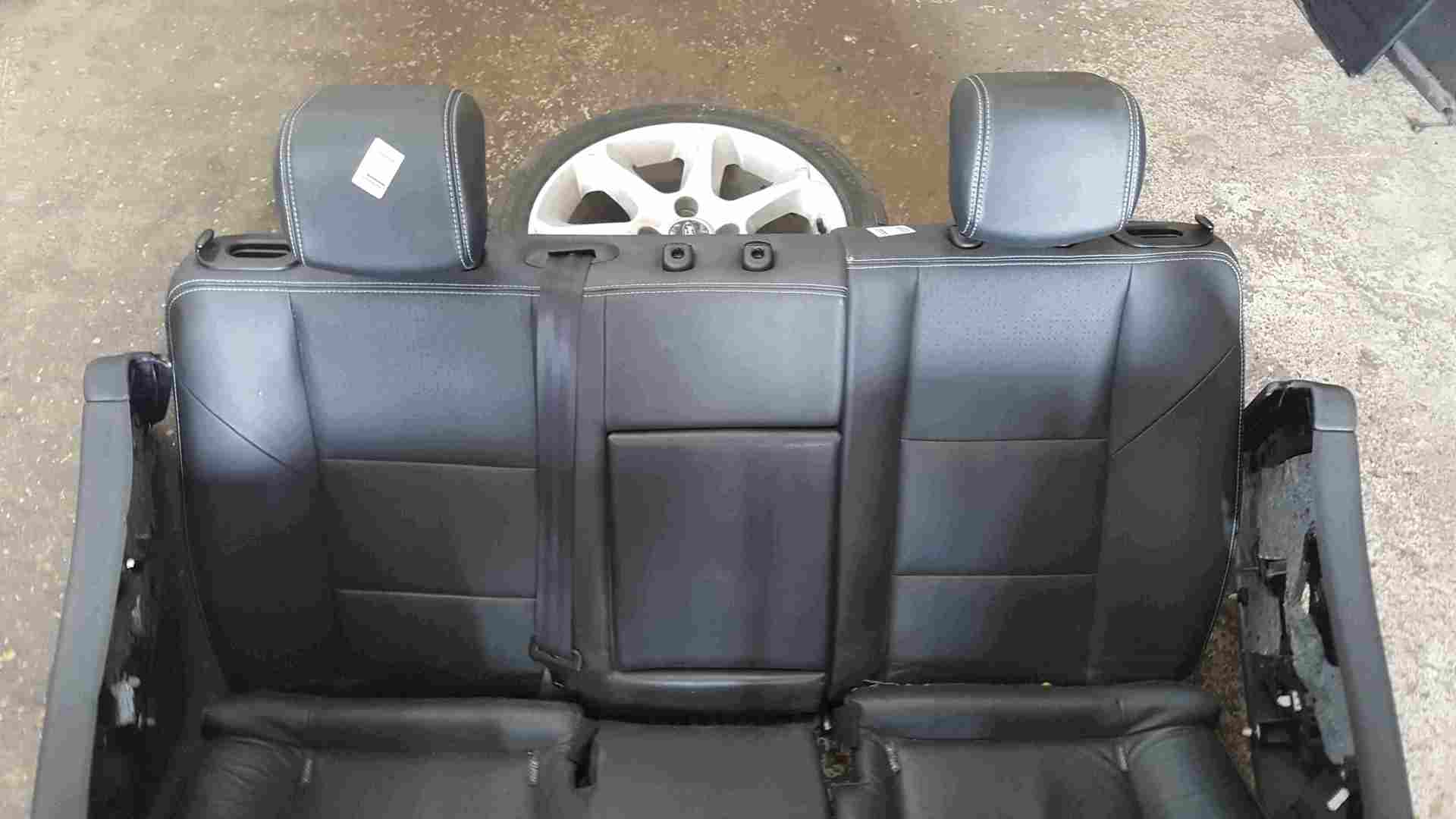 Thumb 2 Renault Megane MK3 2008-2016 Black Leather Interior Set Chairs Cards Seats 5dr