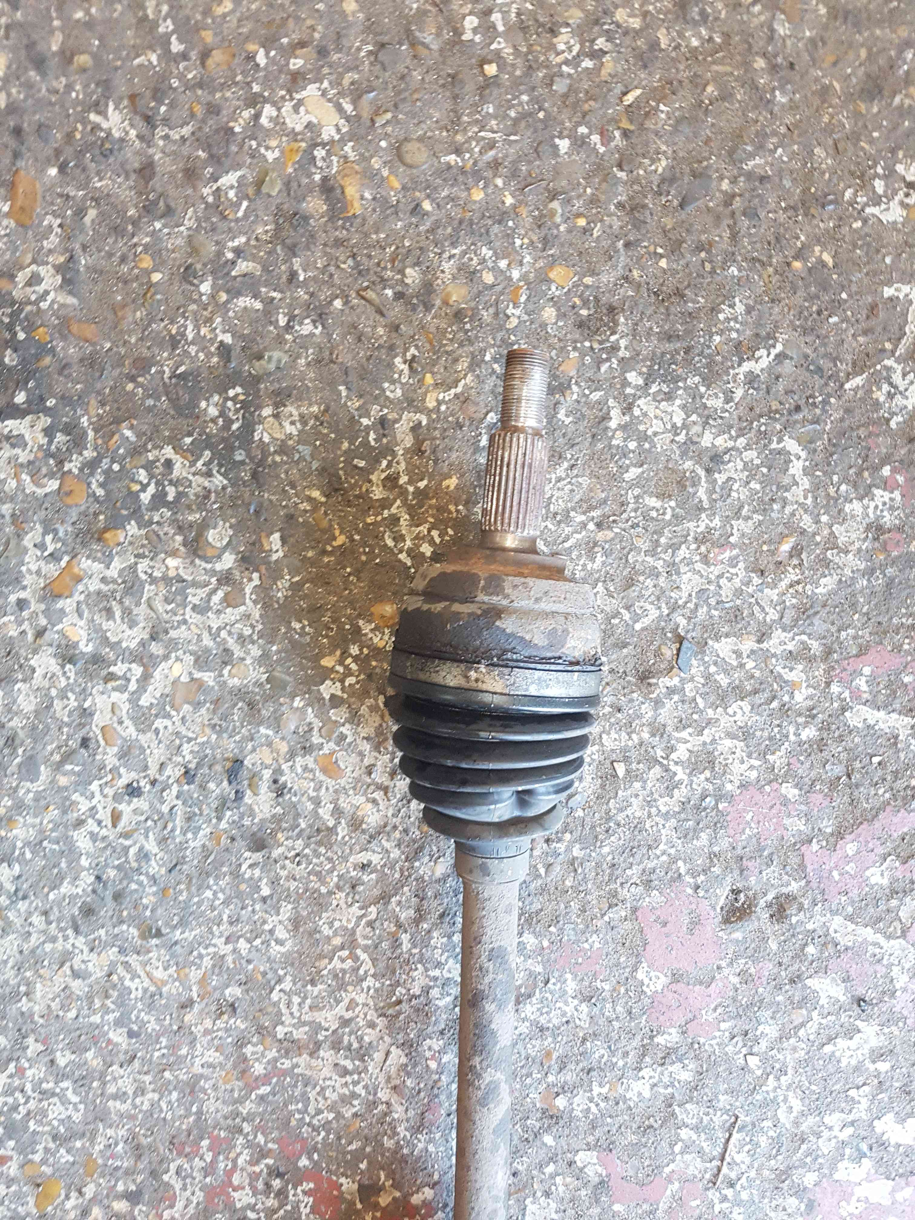 Thumb 4 Renault Megane MK3 2010-2016 1.6 DCI Passenger NSF Front Driveshaft