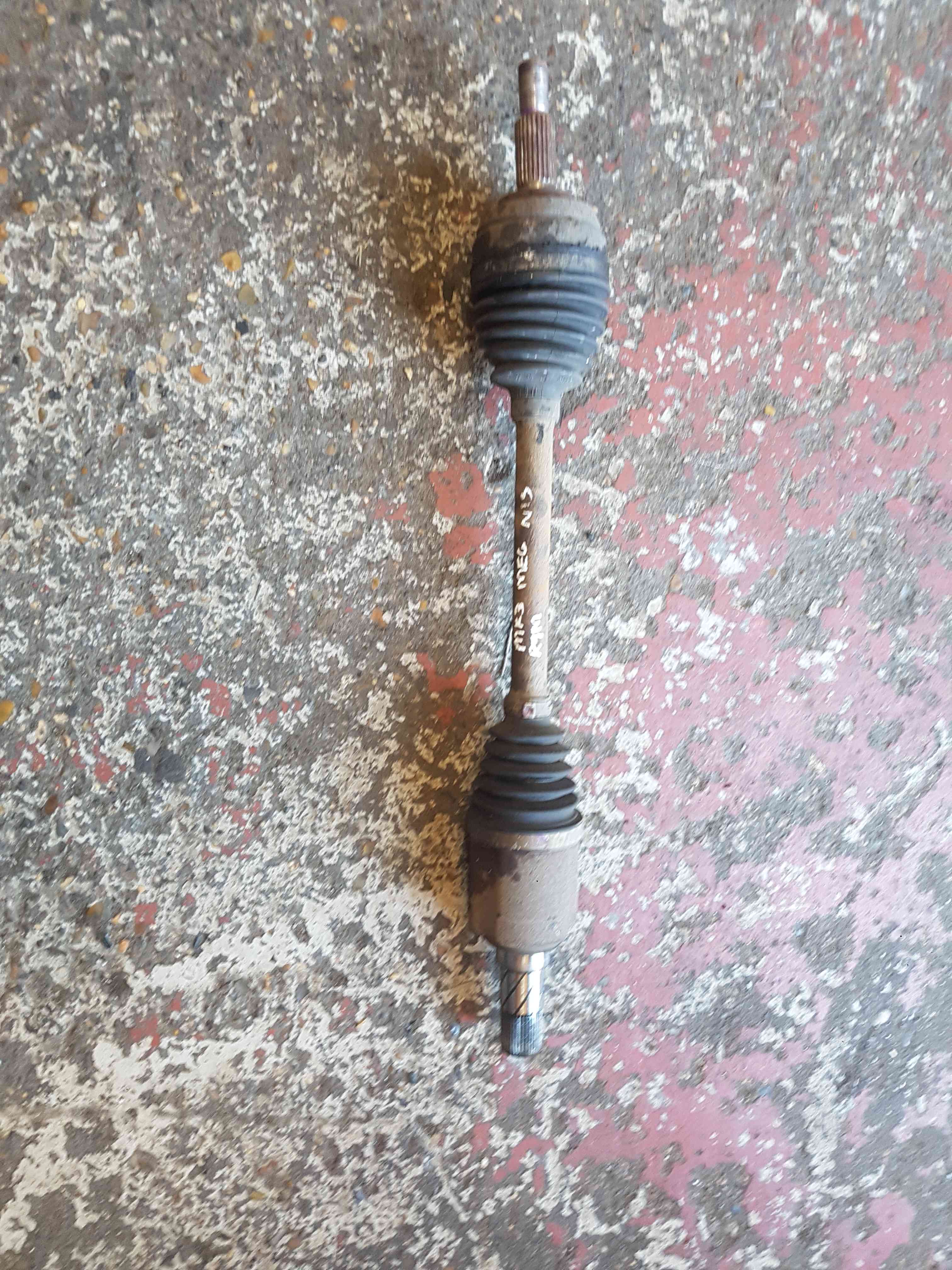 Thumb 6 Renault Megane MK3 2010-2016 1.6 DCI Passenger NSF Front Driveshaft