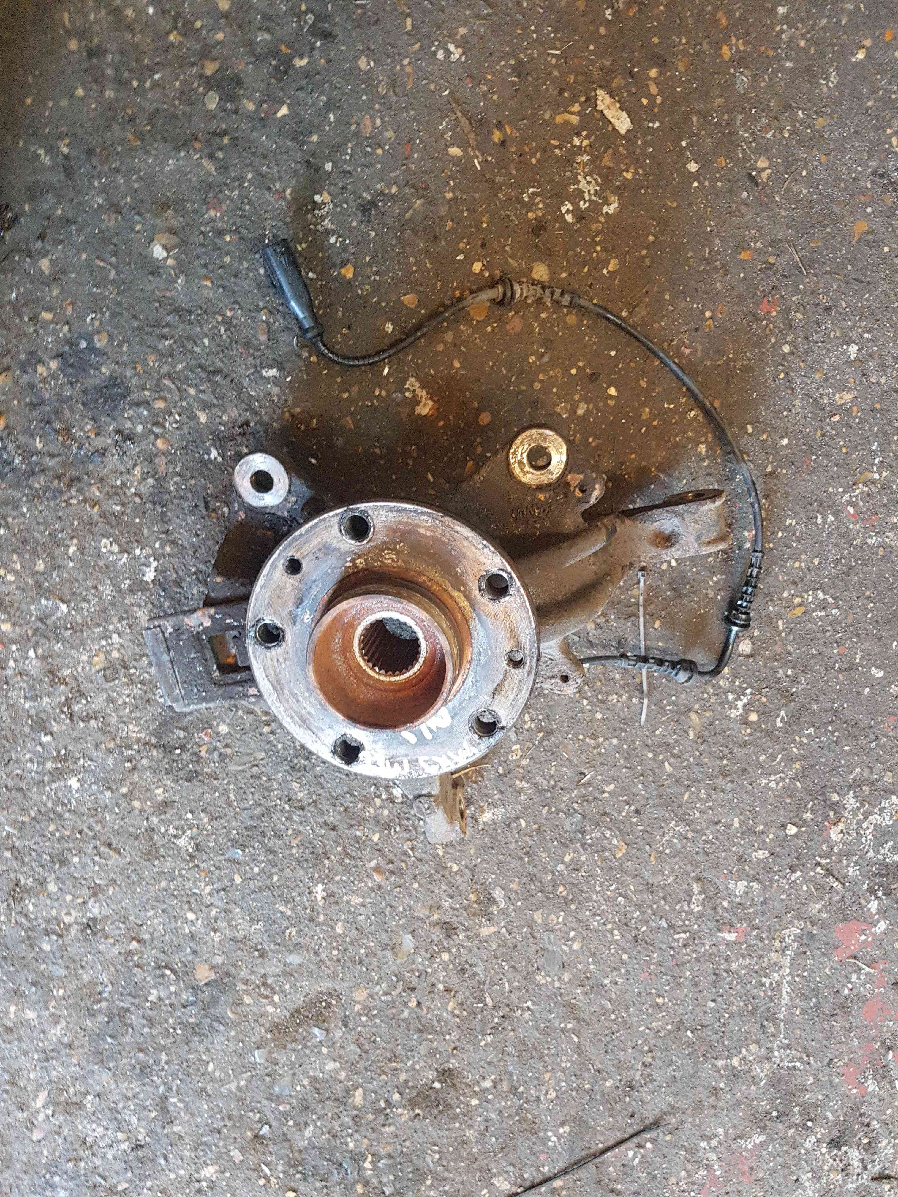 Thumb 3 Renault Megane MK3 2010-2016 1.6 DCI Passenger NSF Front Wheel HUB + ABS Sensor
