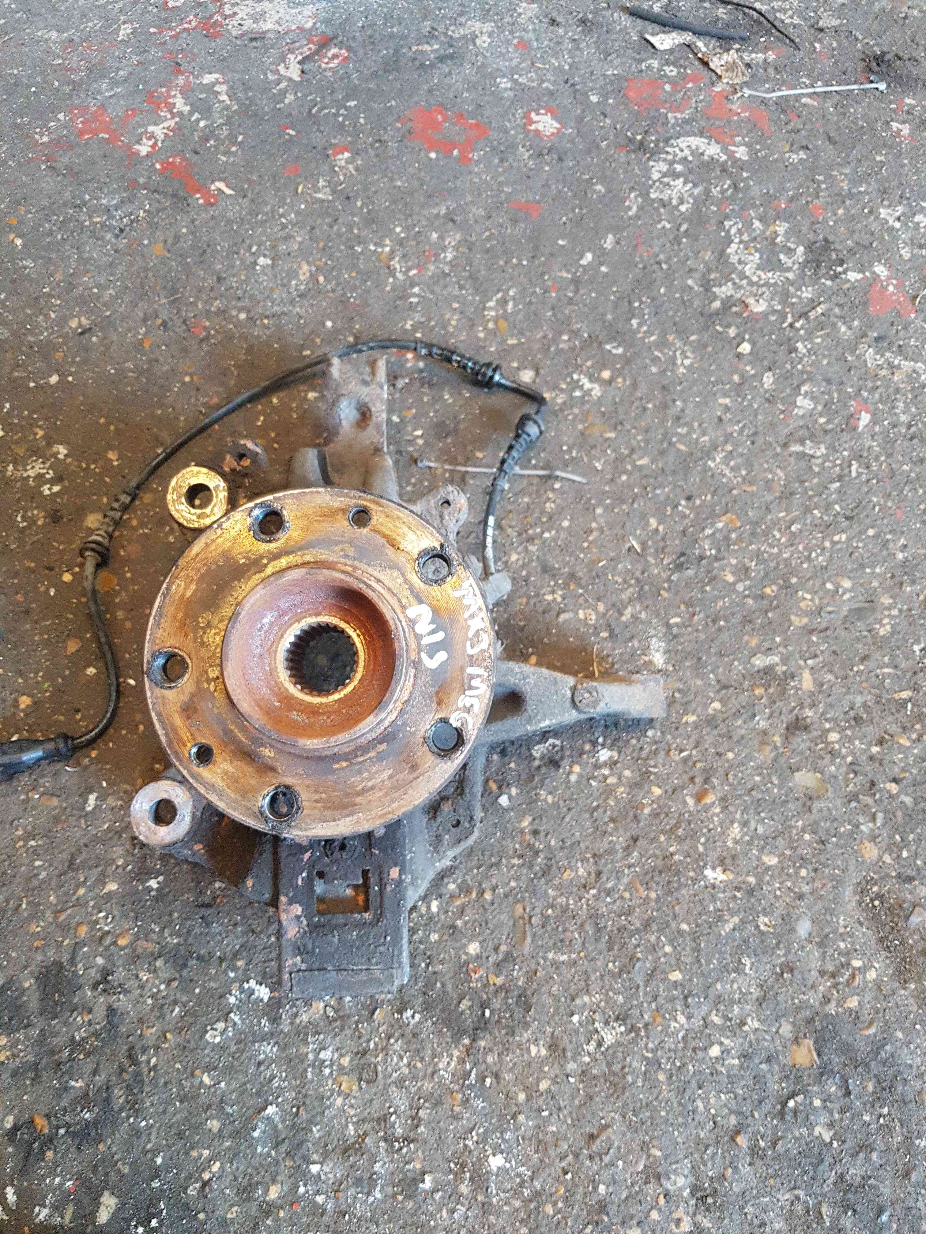 Thumb 5 Renault Megane MK3 2010-2016 1.6 DCI Passenger NSF Front Wheel HUB + ABS Sensor
