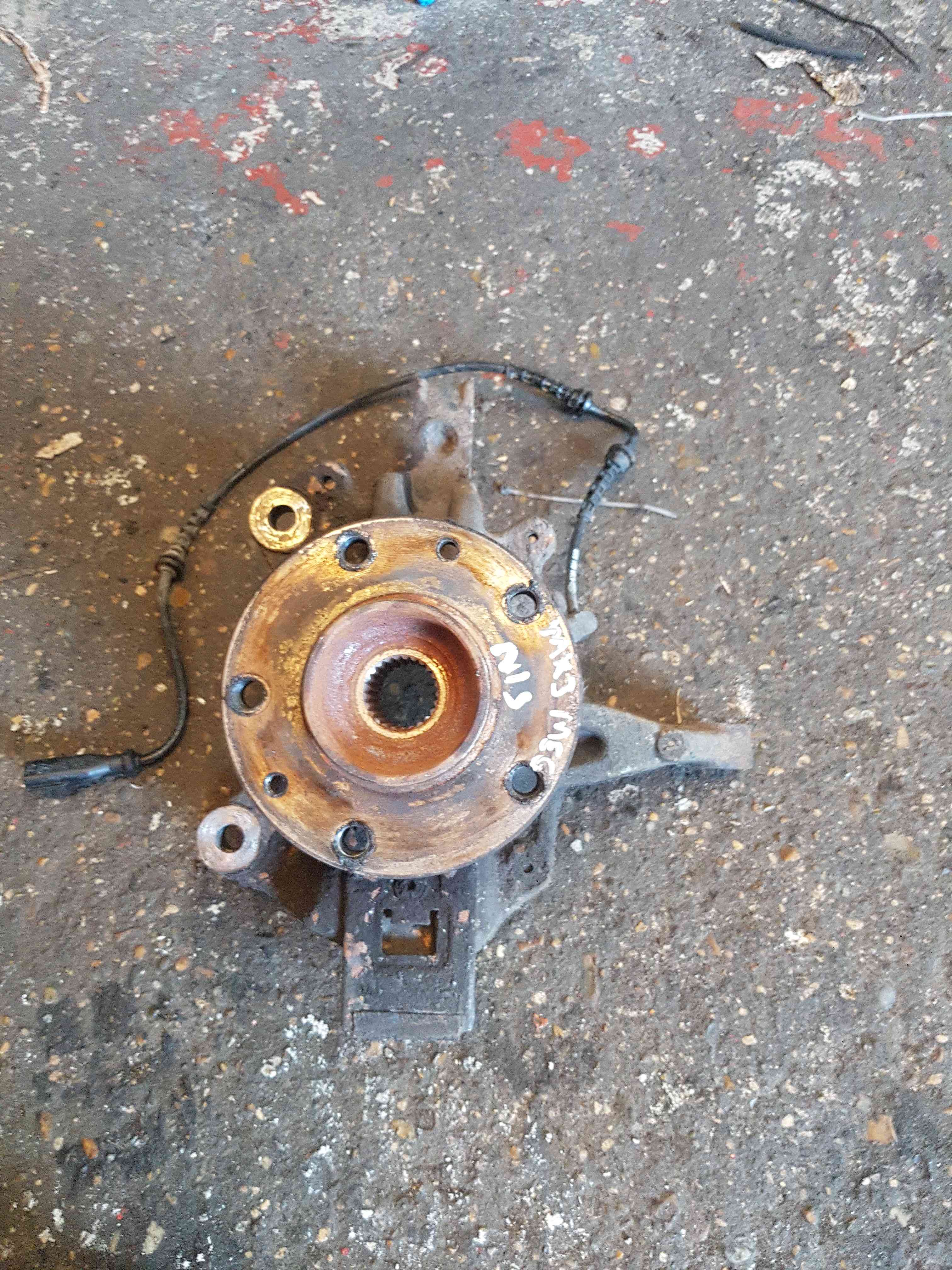 Thumb 6 Renault Megane MK3 2010-2016 1.6 DCI Passenger NSF Front Wheel HUB + ABS Sensor