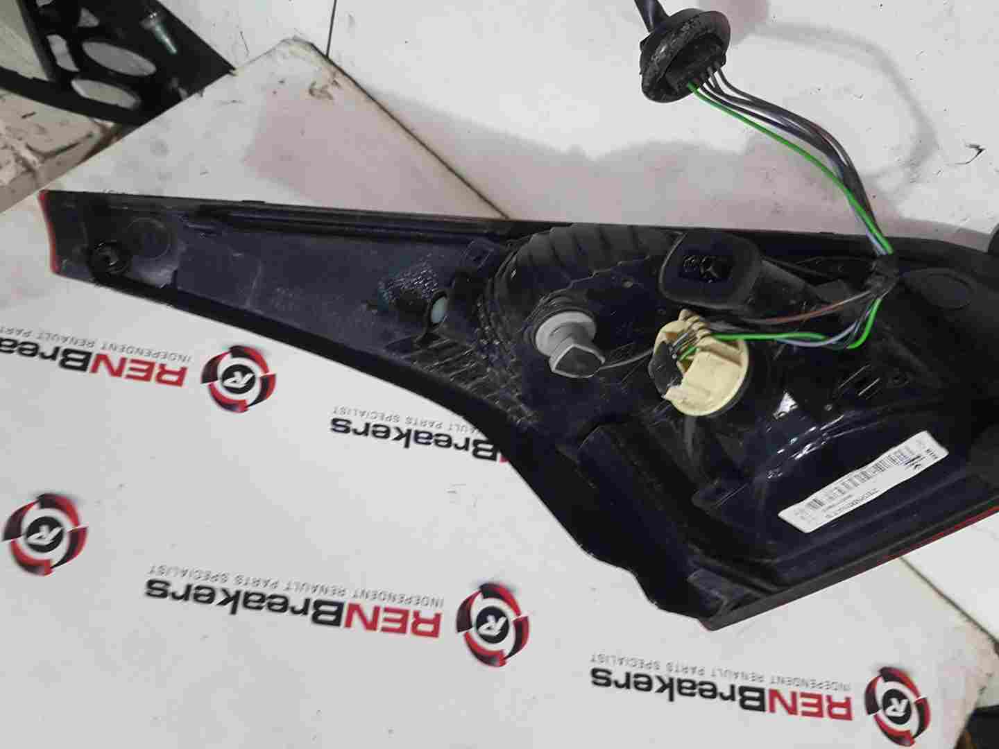 Thumb 5 Renault Megane MK3 2010-2016 Driver OSR Rear Boot Light 265500147R