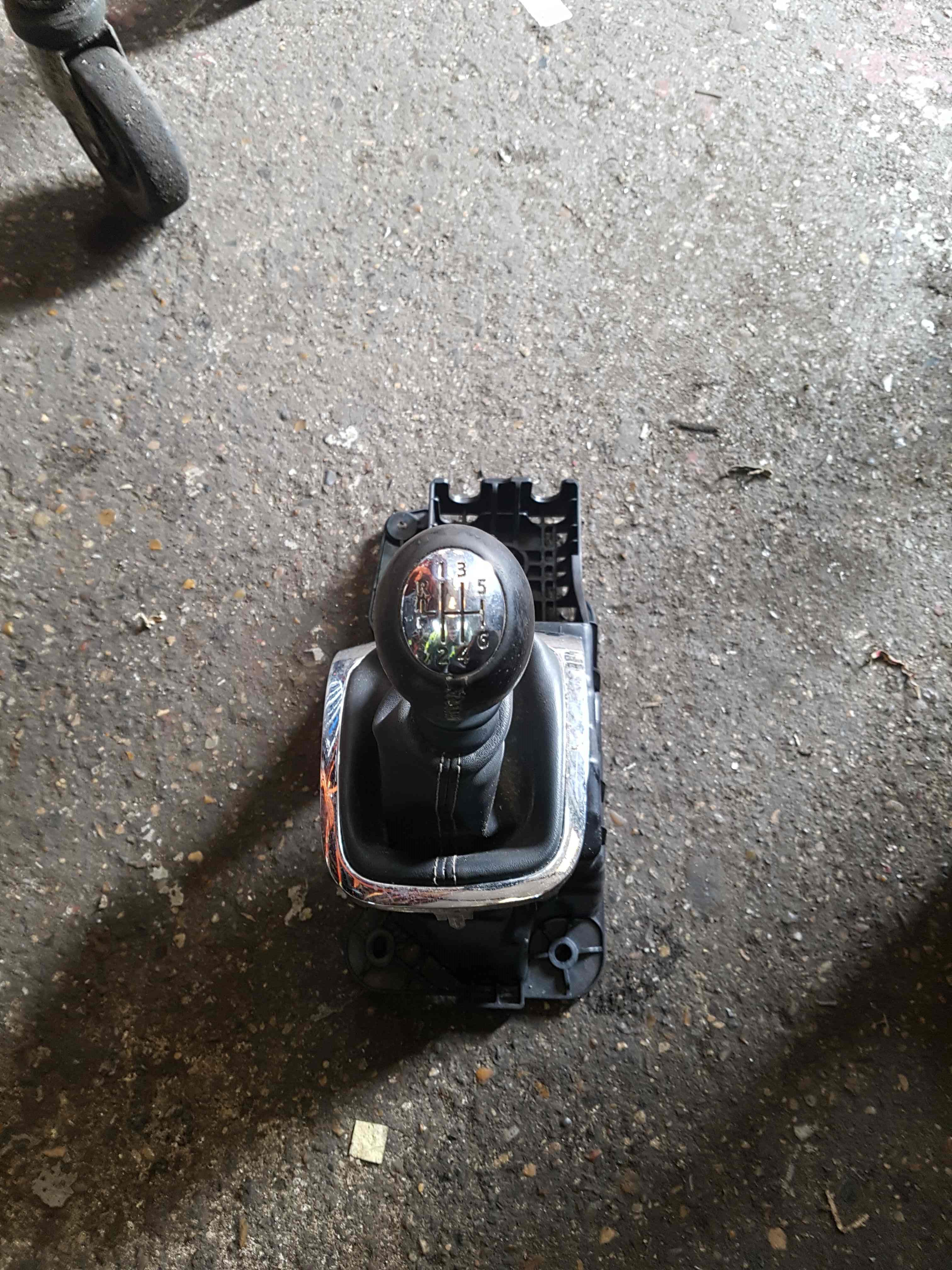 Thumb 6 Renault Megane MK3 2010-2016 Gearstick Selector Mechanism 6 Gears 