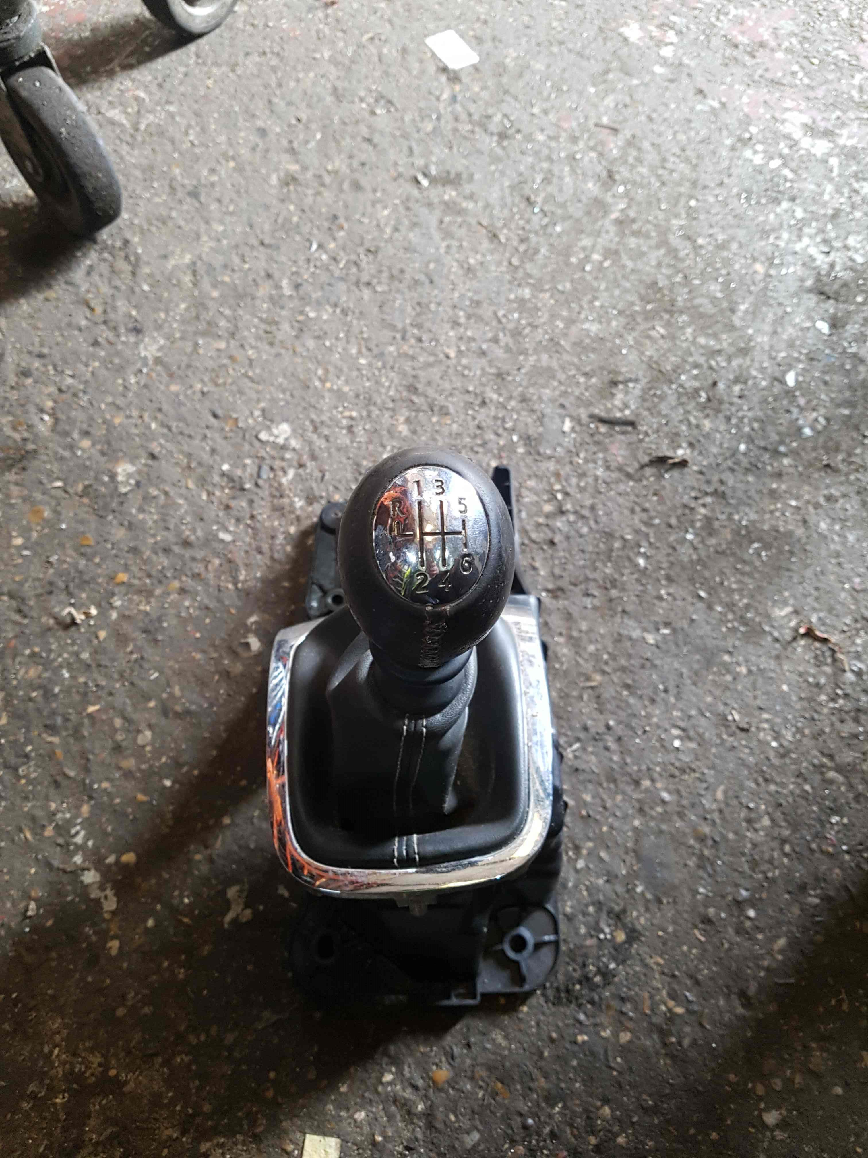 Renault Megane MK3 2010-2016 Gearstick Selector Mechanism 6 Gears 