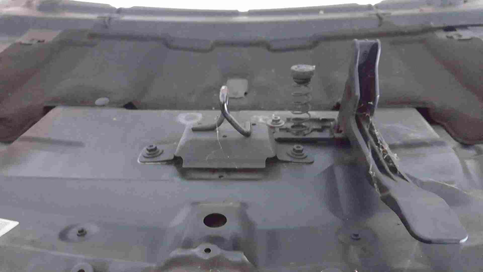 Thumb 5 Renault Megane MK3 2012-2016 Front Bonnet Black Tegne Some Marks