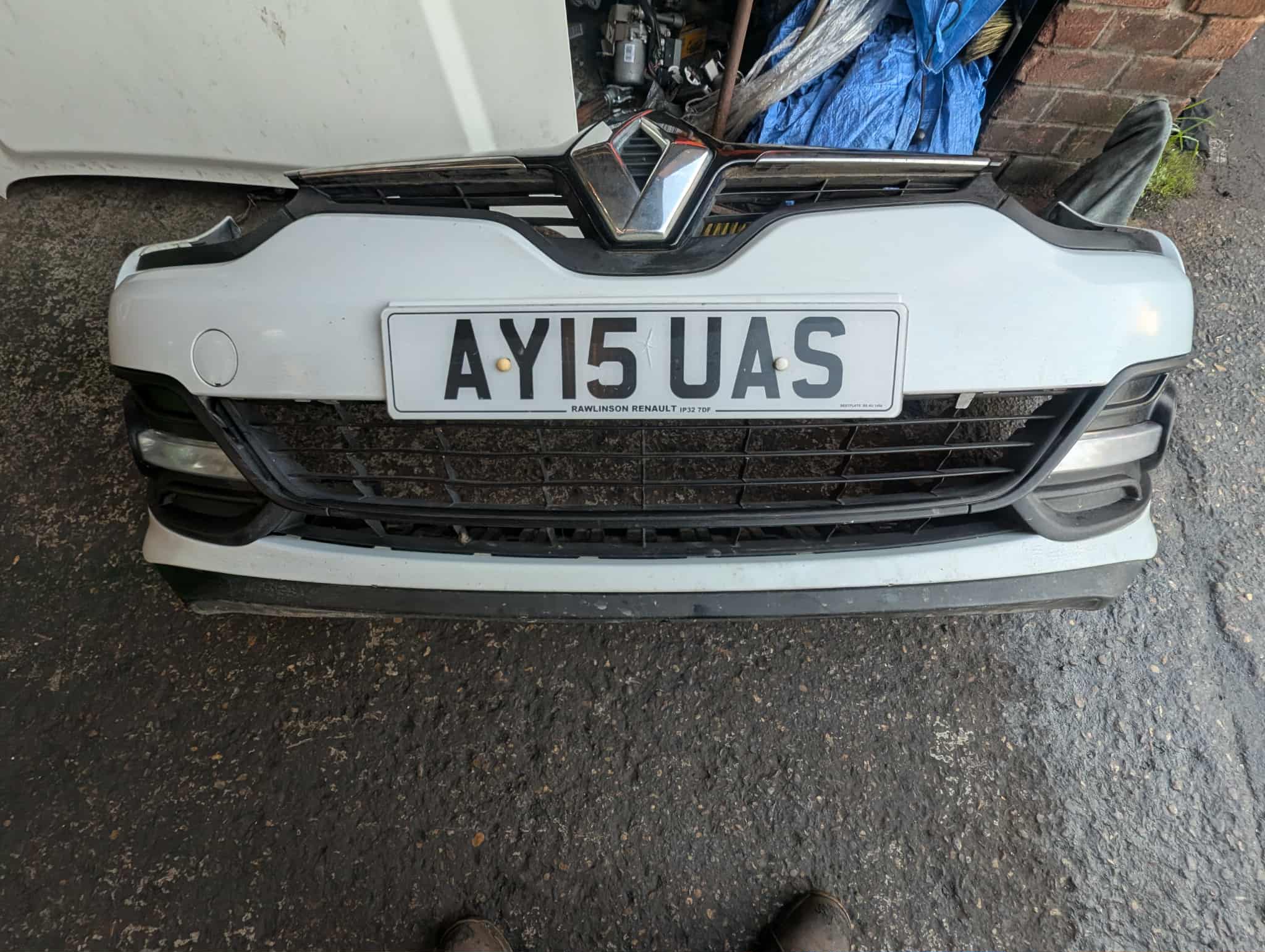 Thumb 3 Renault Megane MK3 2013-2016 Front Bumper White Ov369 DAY Time Lights