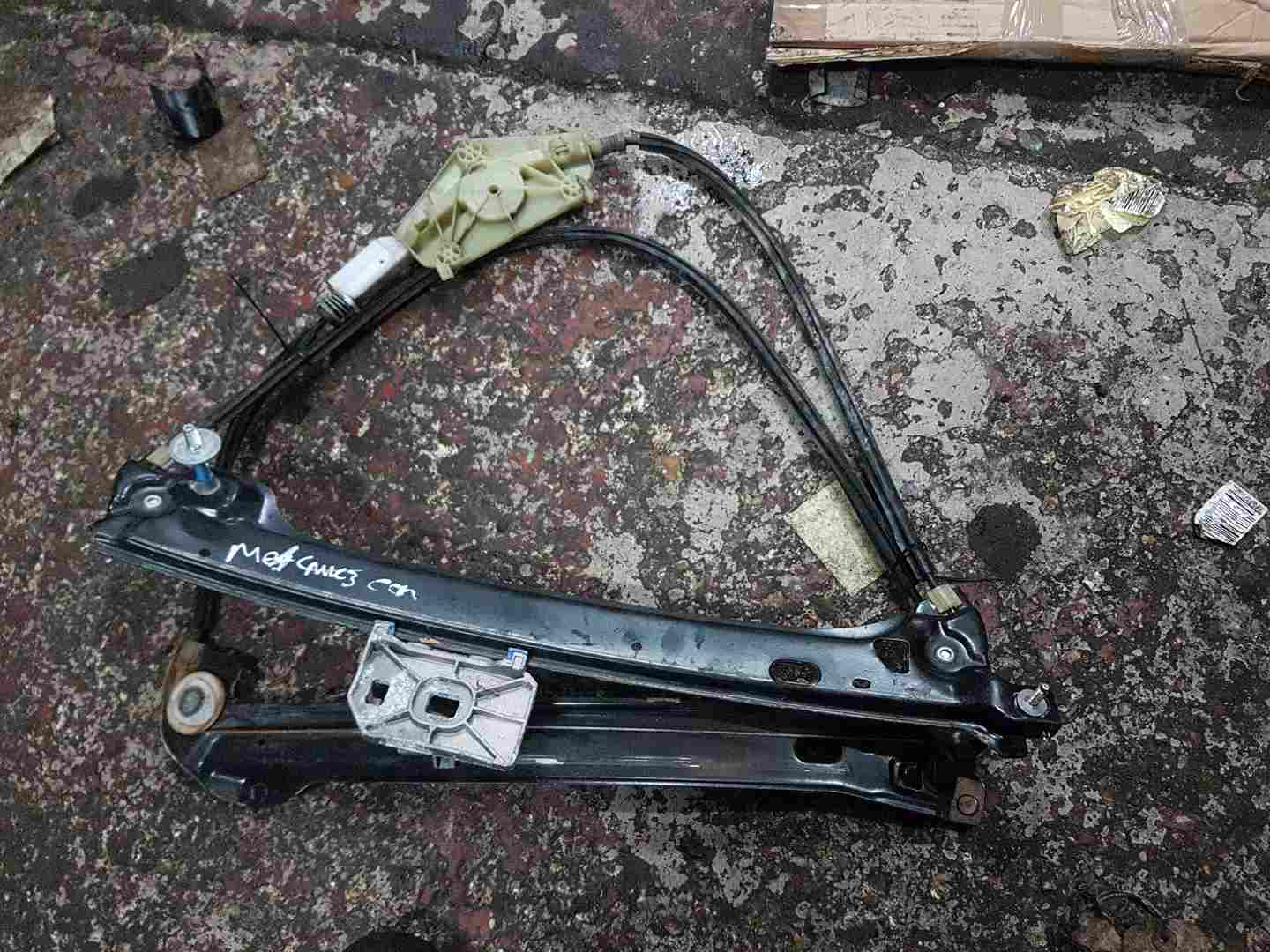 Thumb 3 Renault Megane MK3 Convertible 2008-2014 Drivers OSF Front Window Regulator