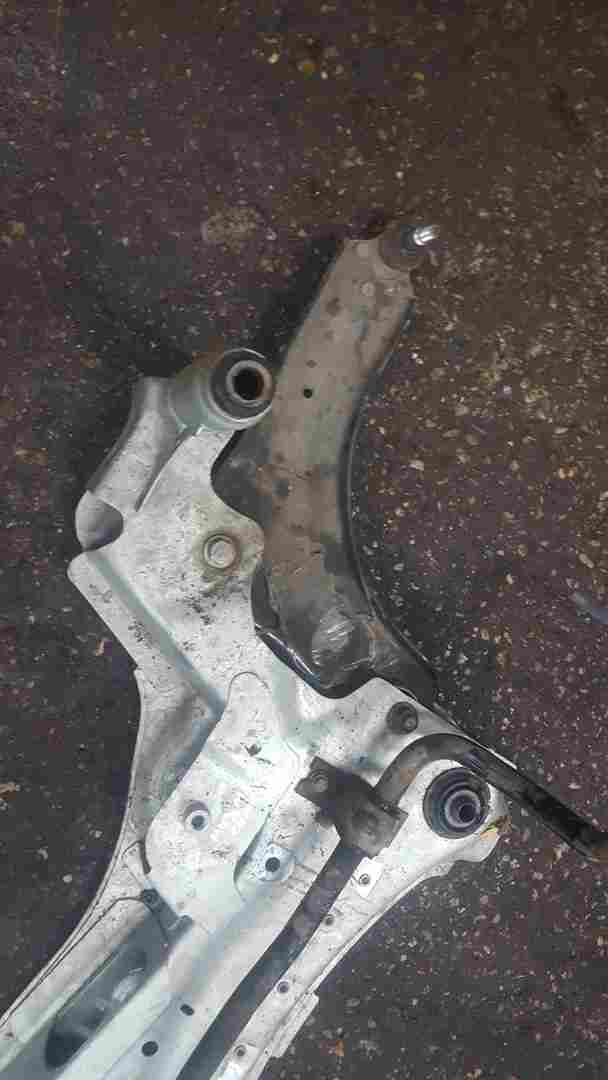 Thumb 6 Renault Megane MK3 Convertible 2008-2016 Front Subframe Wish Bones Complete