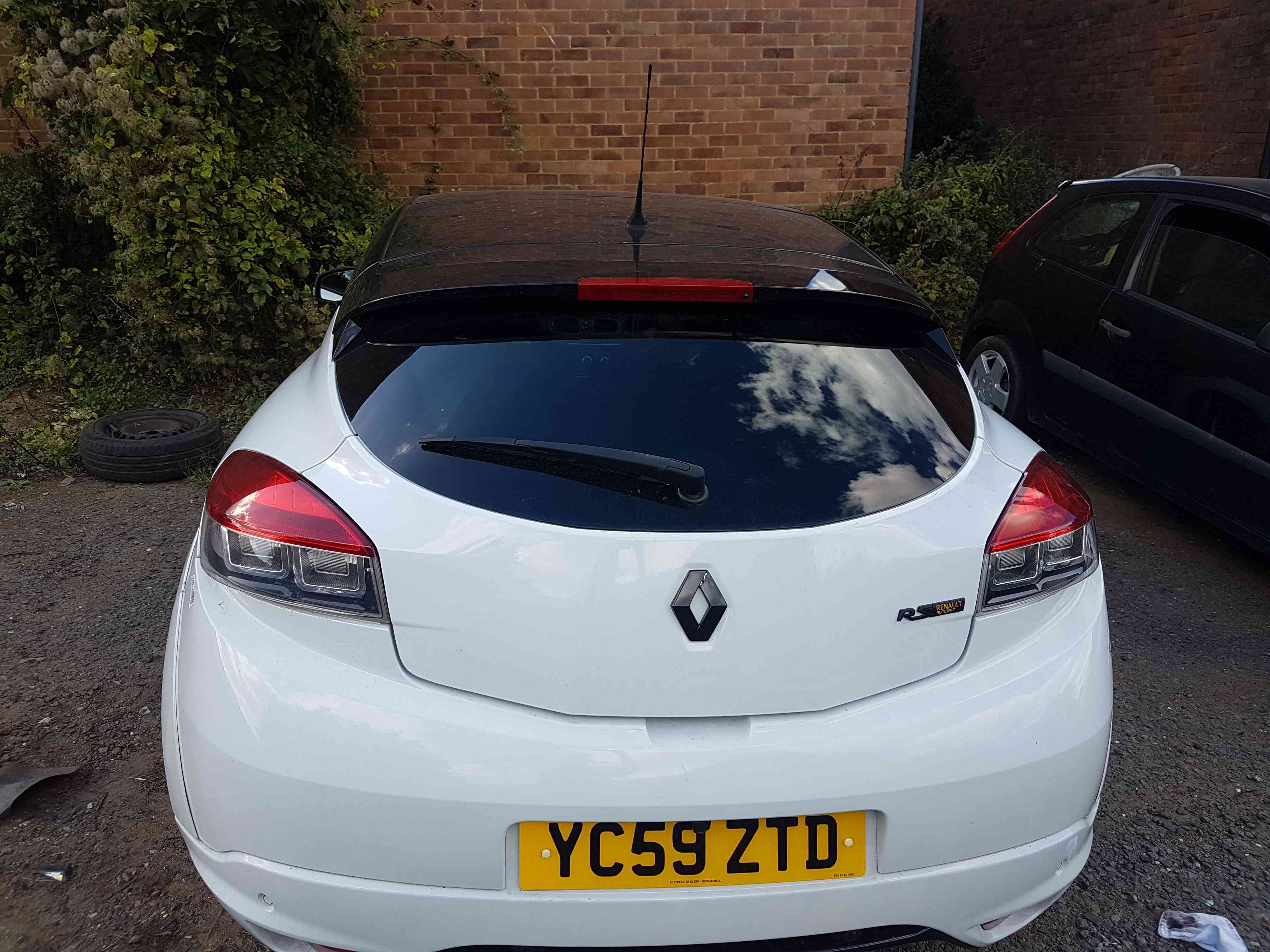 Thumb 8 Renault Megane MK3 Coupe 2008-2014 Rear Tailgate Boot White Ov369