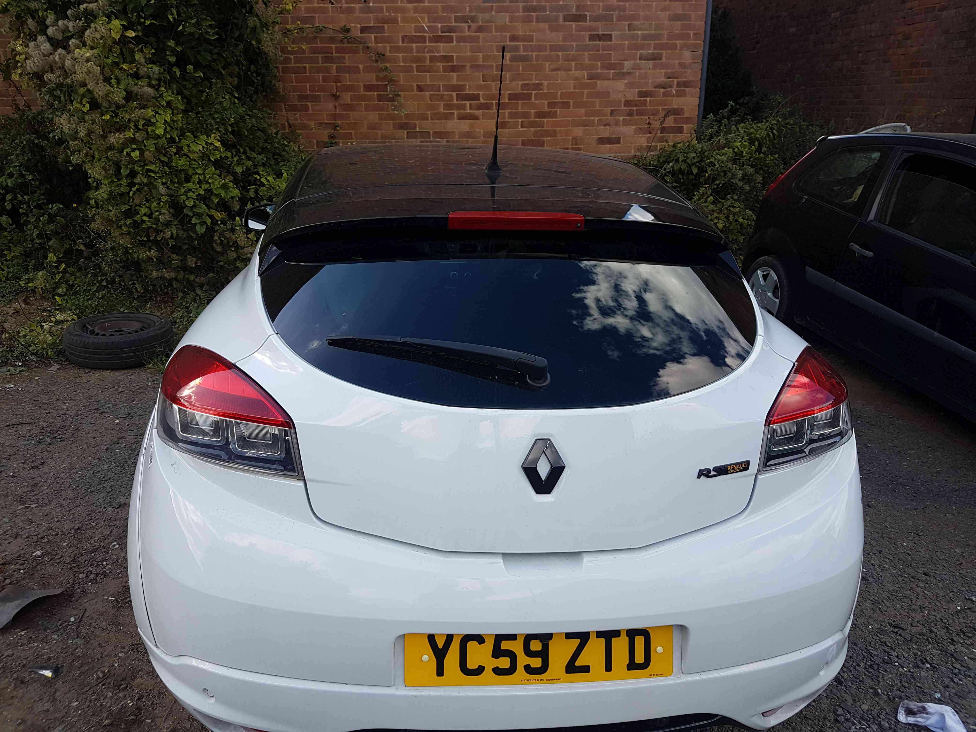 Thumb 9 Renault Megane MK3 Coupe 2008-2014 Rear Tailgate Boot White Ov369