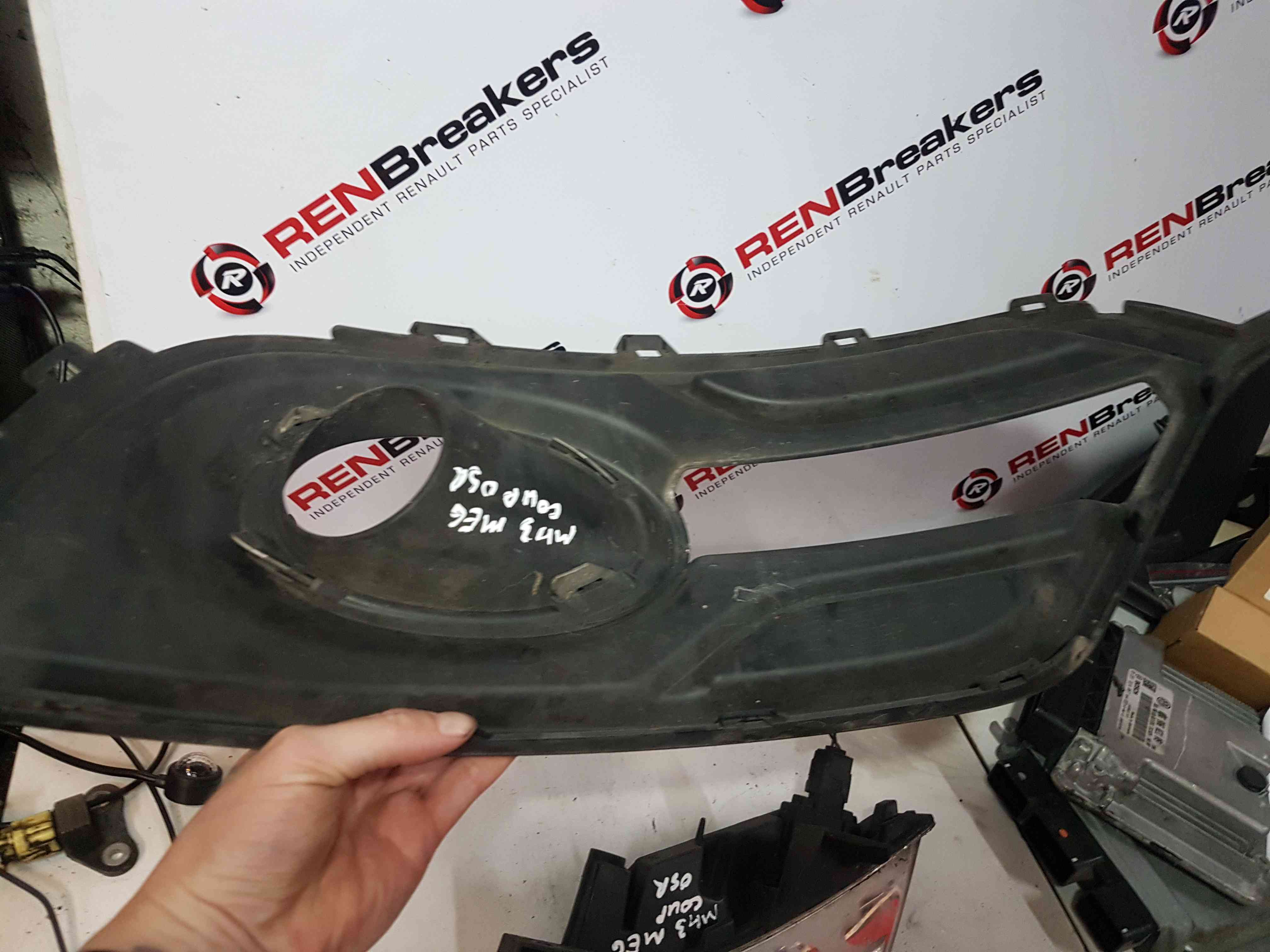 Thumb 4 Renault Megane MK3 Coupe 2010-2016 Passenger NSF Front Bumper Surround Trim