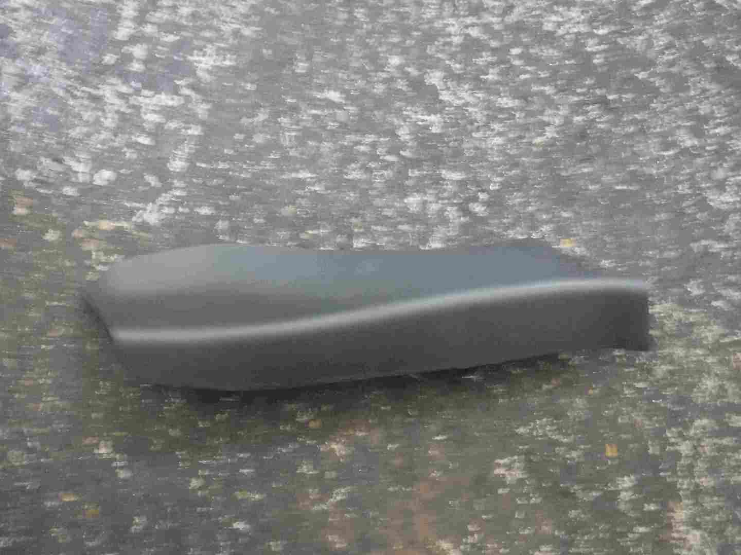 Renault Megane MK3 Estate 2008-2014 Drivers OSR Rear Plastic Trim Insert