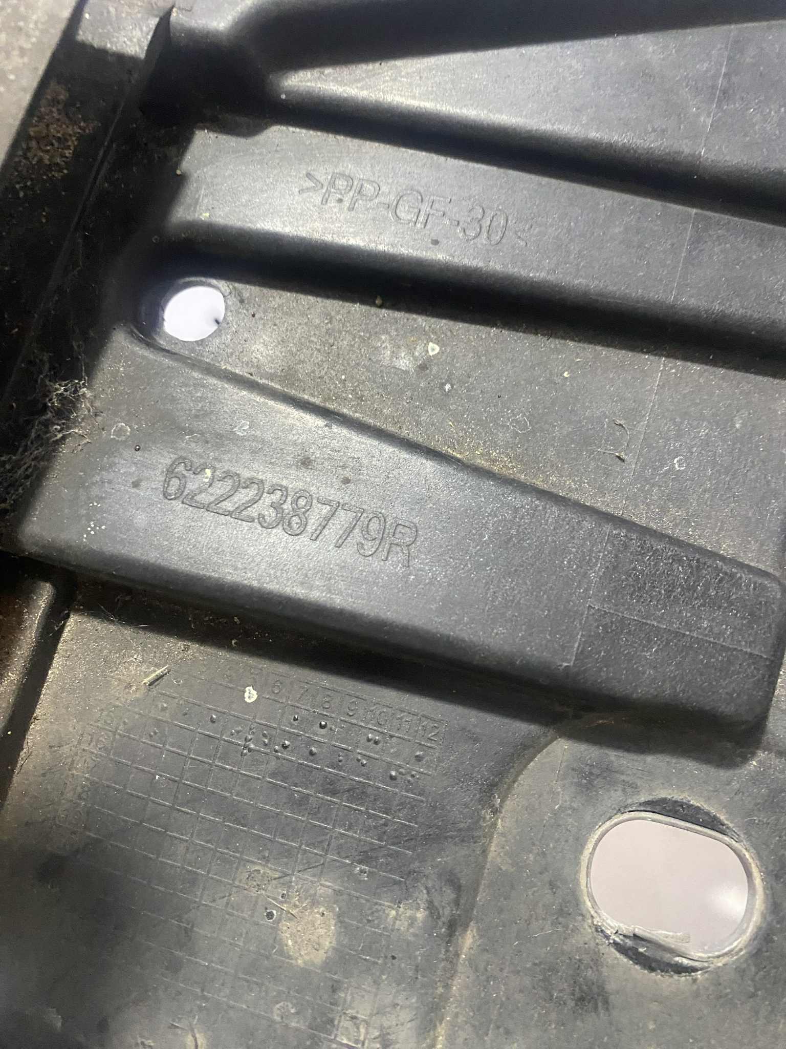 Thumb 2 Renault Megane MK3 FL 2010-2016 Passenger NSF Front Headlight Bracket 622238779R