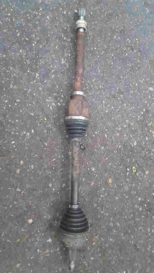 Renault Megane MK3 GT 2008-2014 2.0 DCi Drivers OSF Front Driveshaft