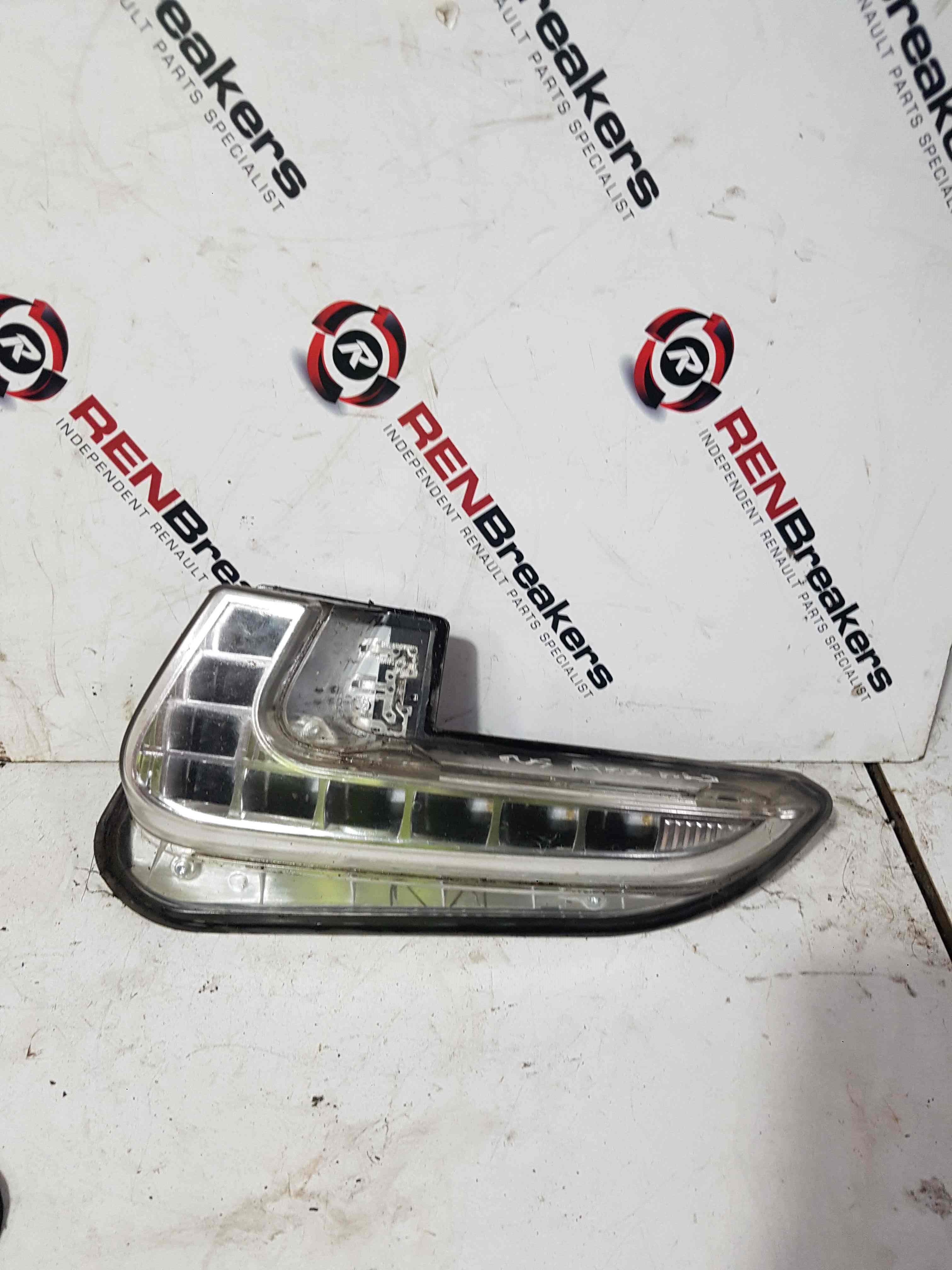 Thumb 2 Renault Megane MK3 Gt Line 2010-2016 Passenger Ns DRL Day Running Light