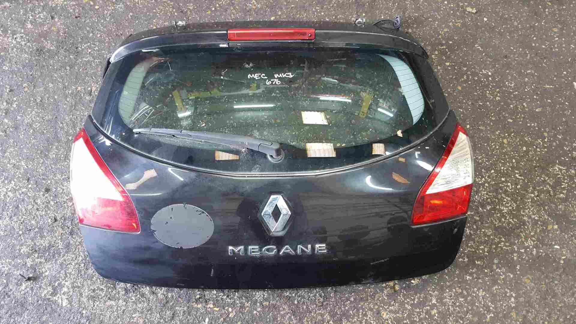 Renault Megane MK3 HB 2008-2014 Rear Tailgate Boot Black 676