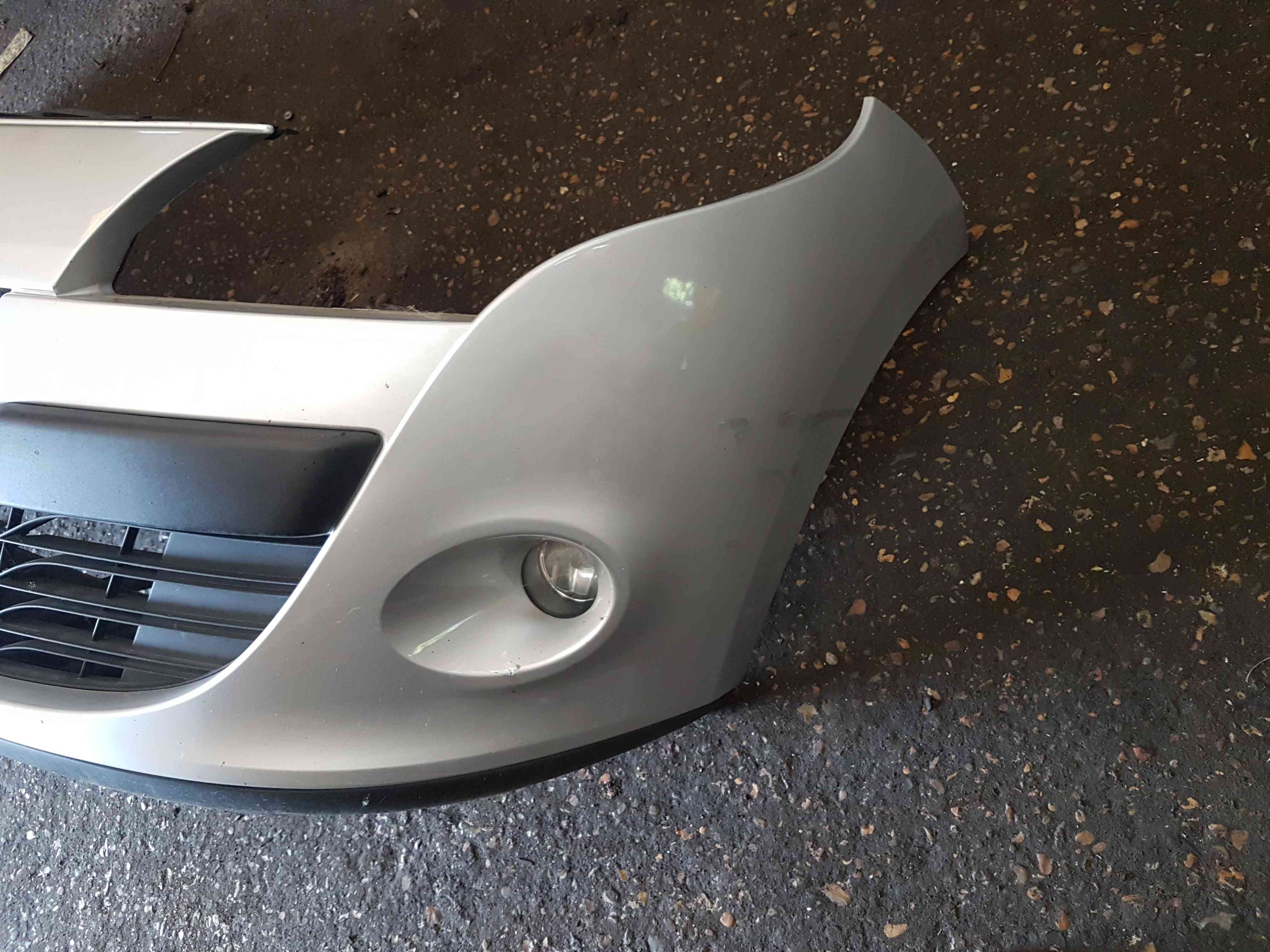 Thumb 6 Renault Megane MK3 Hatchback 2008-2012 Front Bumper Silver Ted69