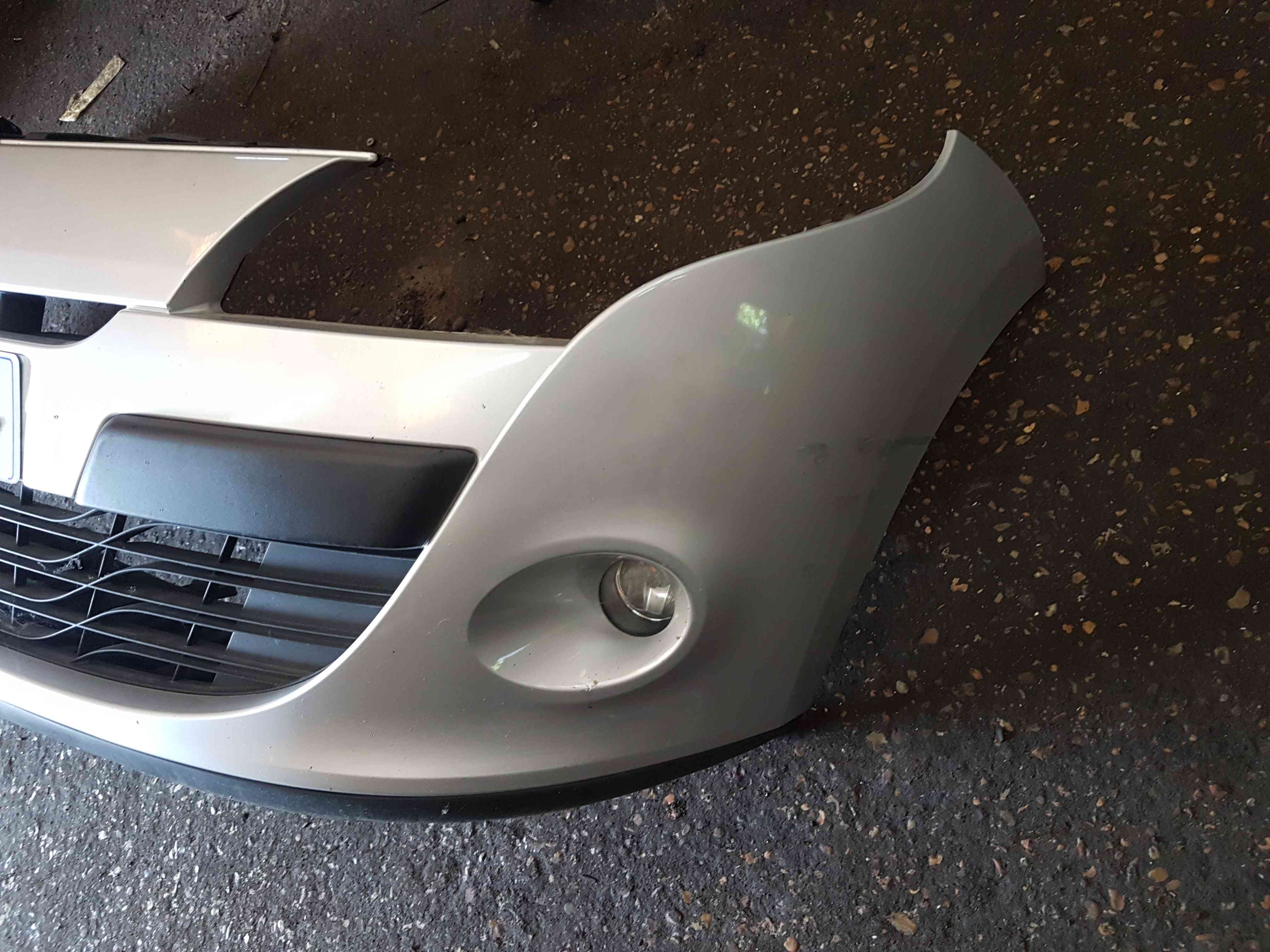 Thumb 5 Renault Megane MK3 Hatchback 2008-2012 Front Bumper Silver Ted69