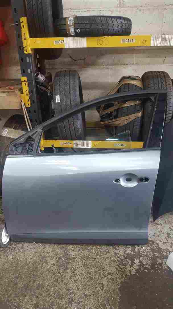 Renault Megane MK3 Hatchback 2008-2014 Passenger NSF Front Door Grey Ternr 5Dr
