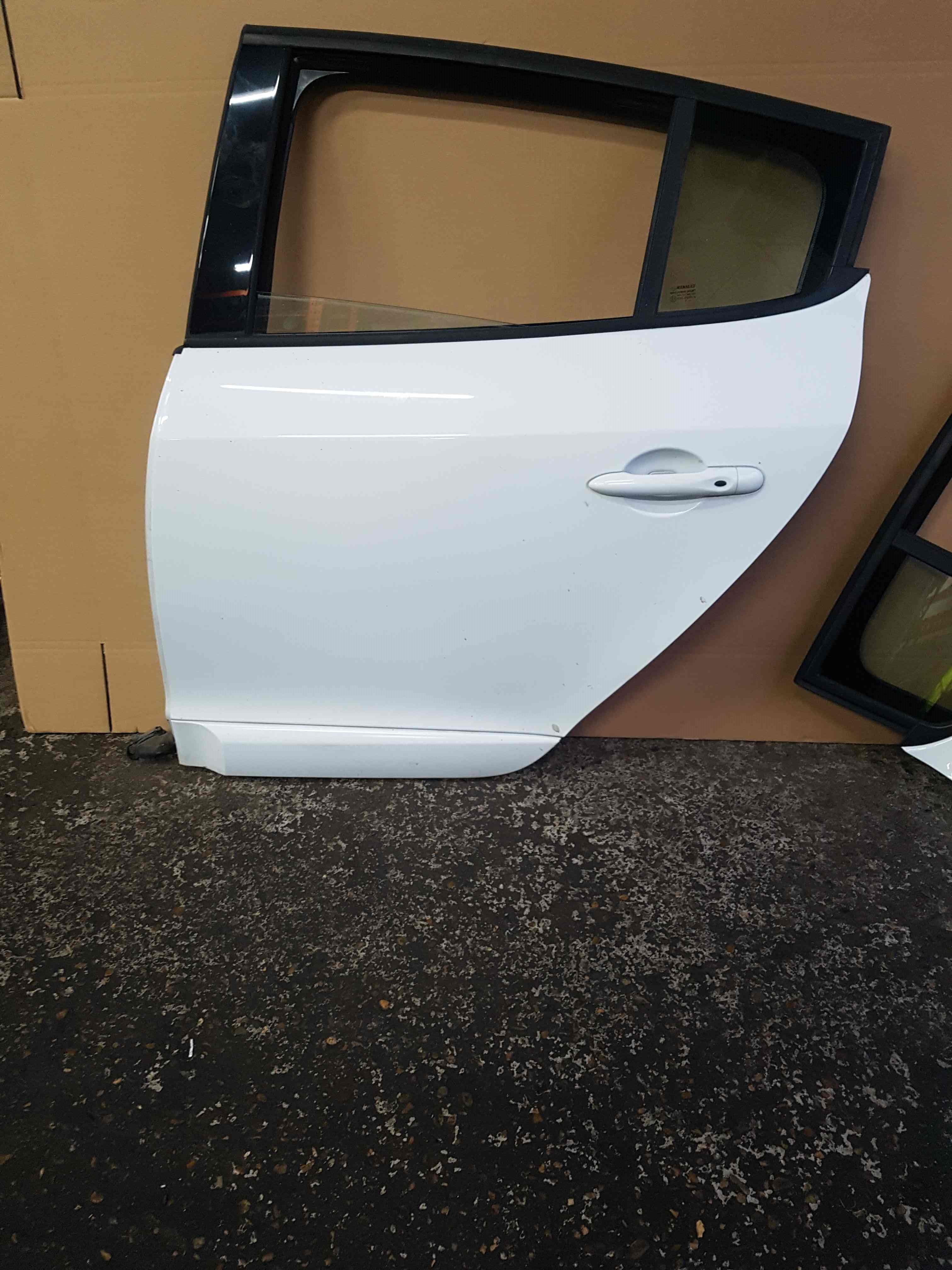 Thumb 3 Renault Megane MK3 Hatchback 2008-2014 Passenger Nbsr Rear Door White Ov369 369