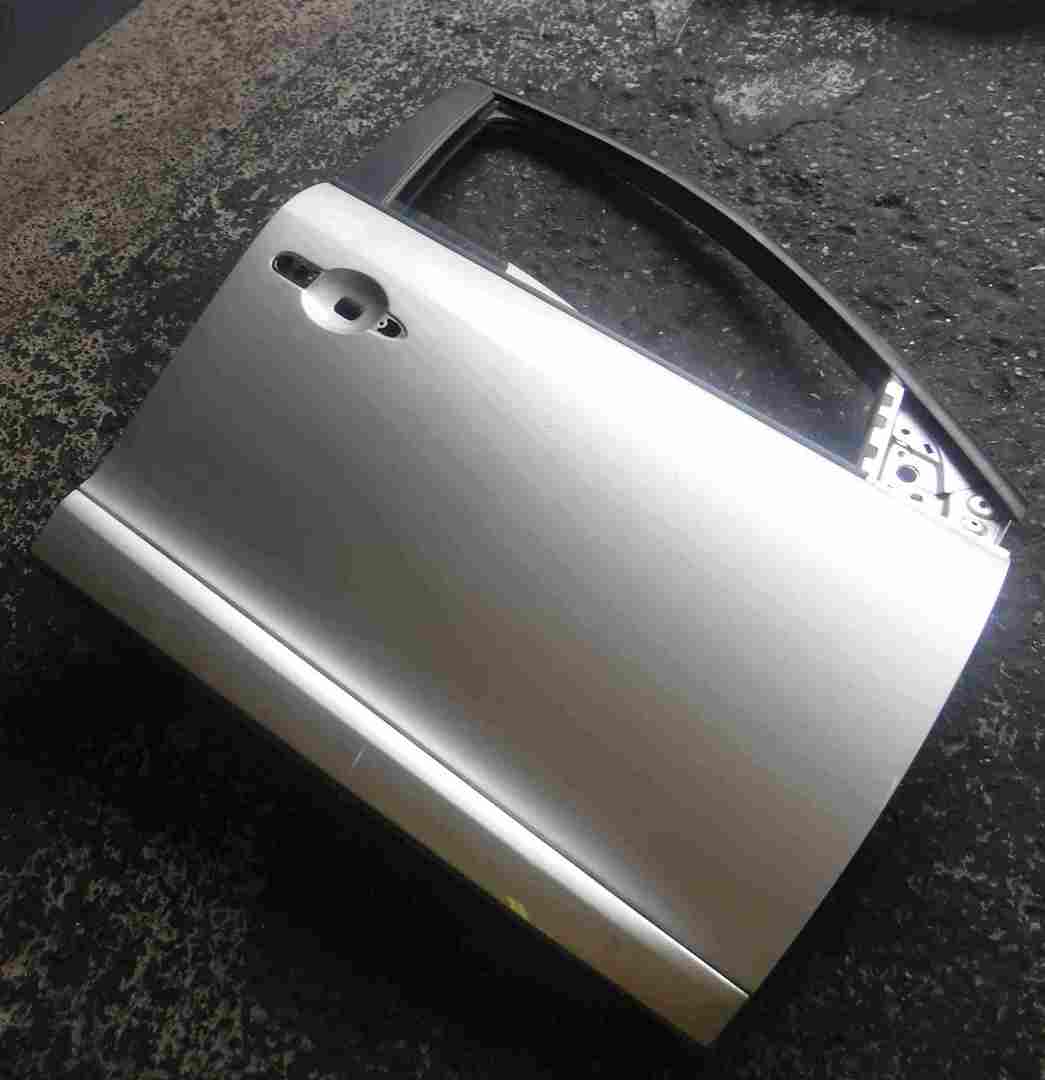 Renault Megane MK3 Hatchback 2008-2016 Drivers OSF Front Door Silver TED69 5dr