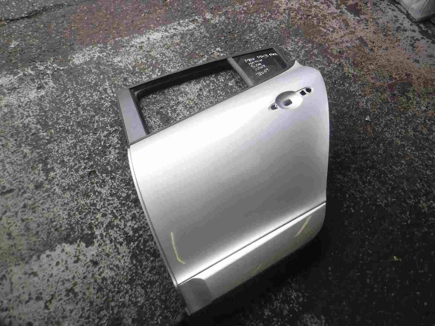 Renault Megane MK3 Hatchback 2008-2016 Passenger NSR Rear Door Silver TED69